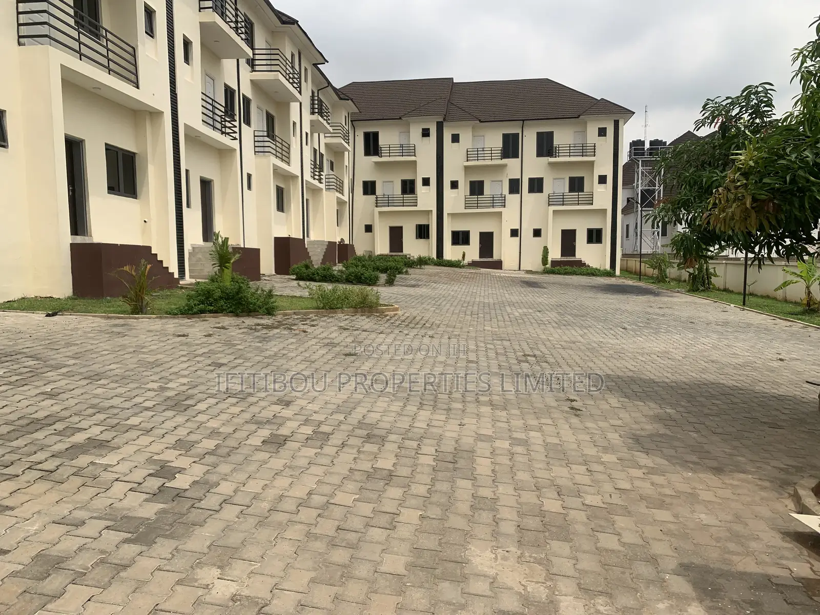 4bdrm Townhouse/Terrace in Asokoro for Sale in Asokoro