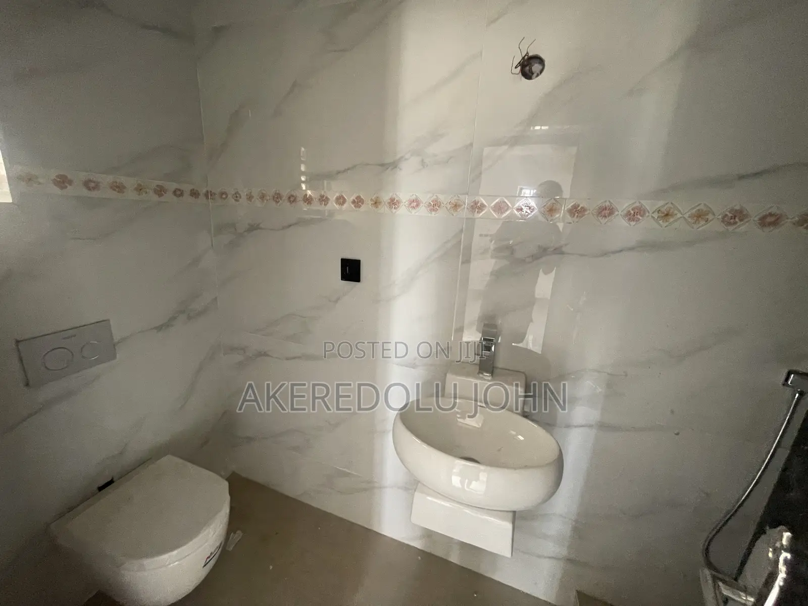 4bdrm Duplex in Lugbe District for sale in Lugbe District