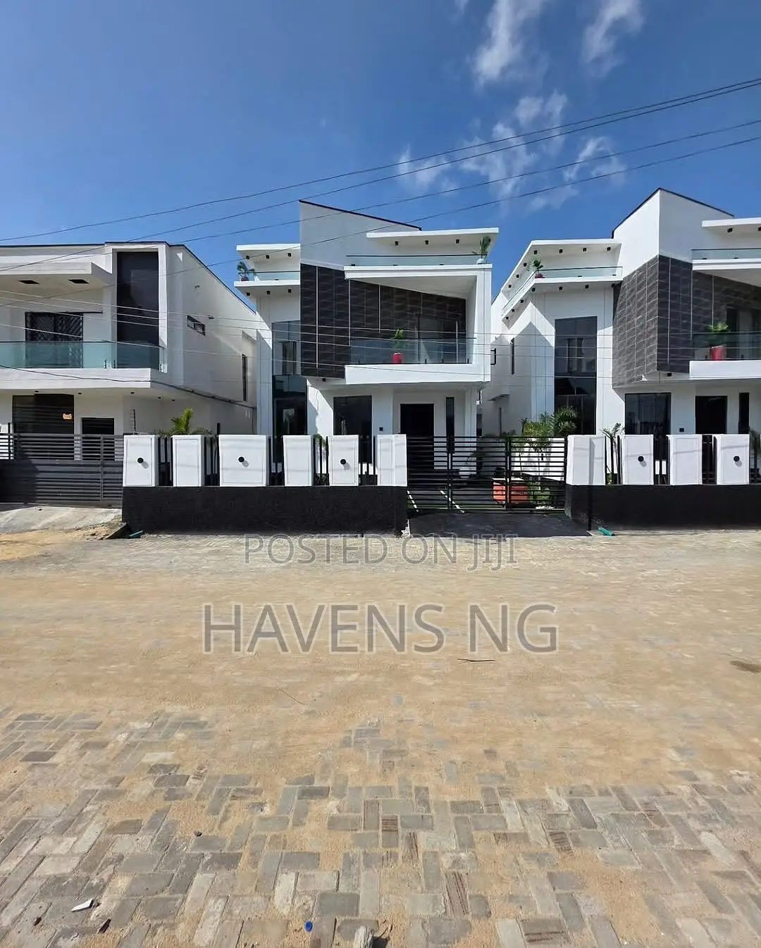 4bdrm Duplex in Lekki Phase 1 for sale in Lekki Phase 1