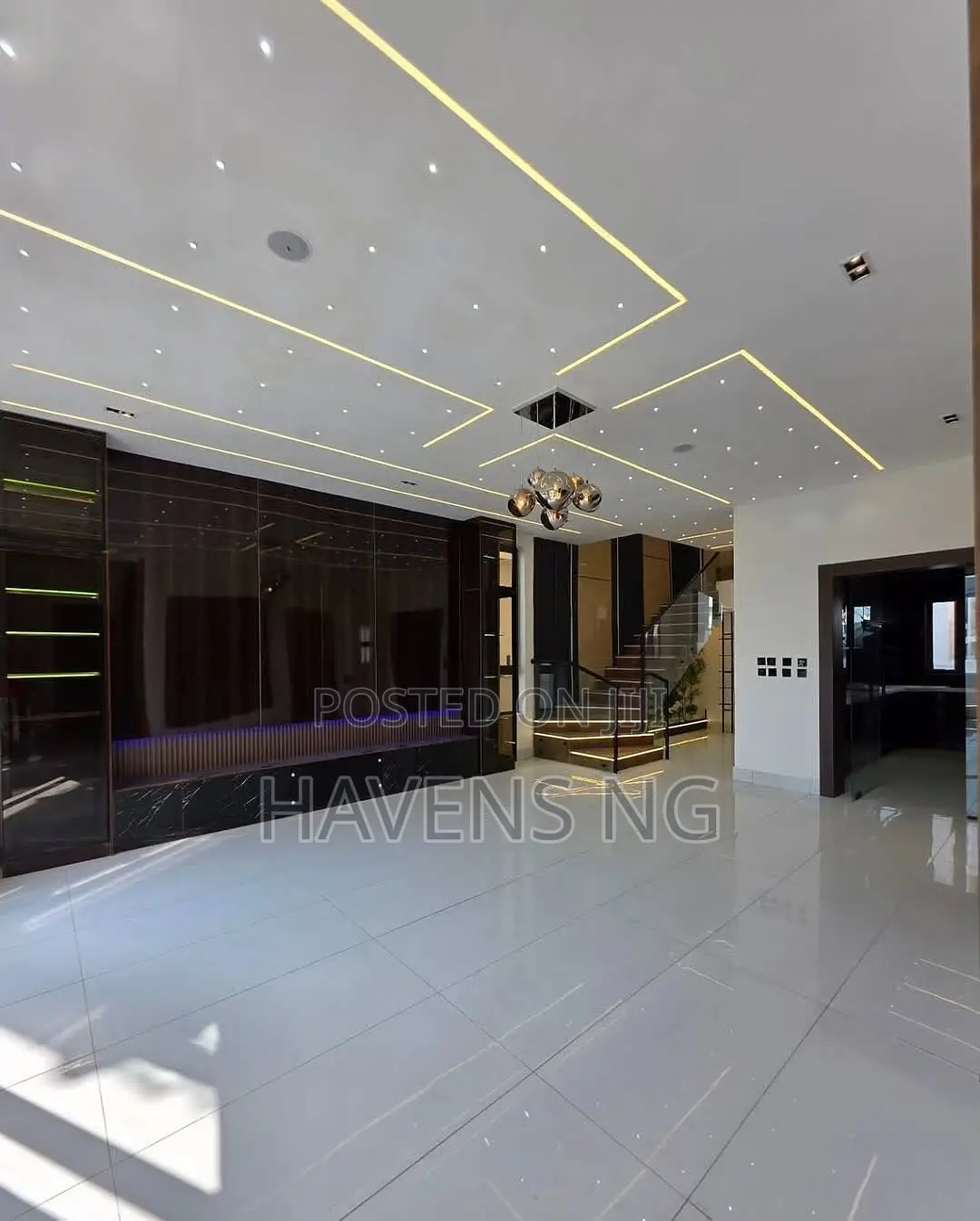 4bdrm Duplex in Lekki Phase 1 for sale in Lekki Phase 1