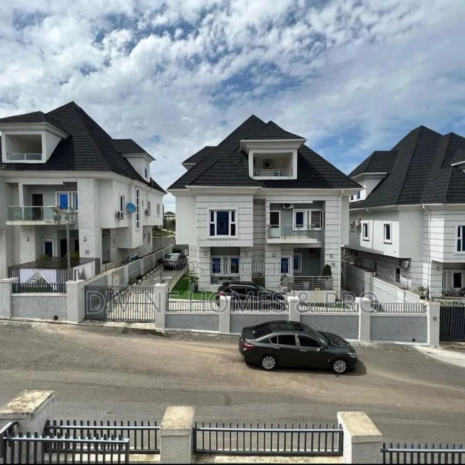 5bdrm Duplex in Guzape District for sale in Guzape District