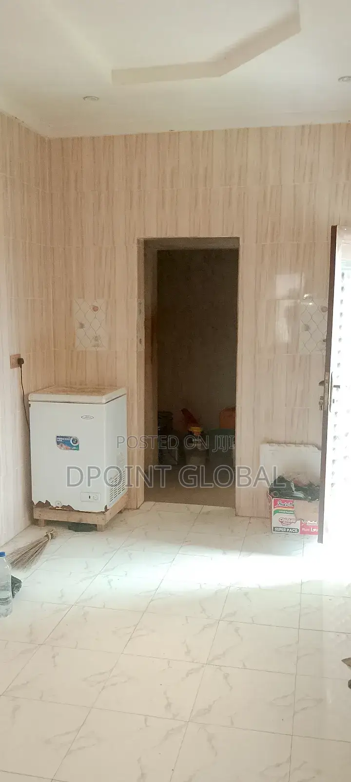 6bdrm Block of Flats in Vip Garden Estate, Boys Town for sale in Boys Town