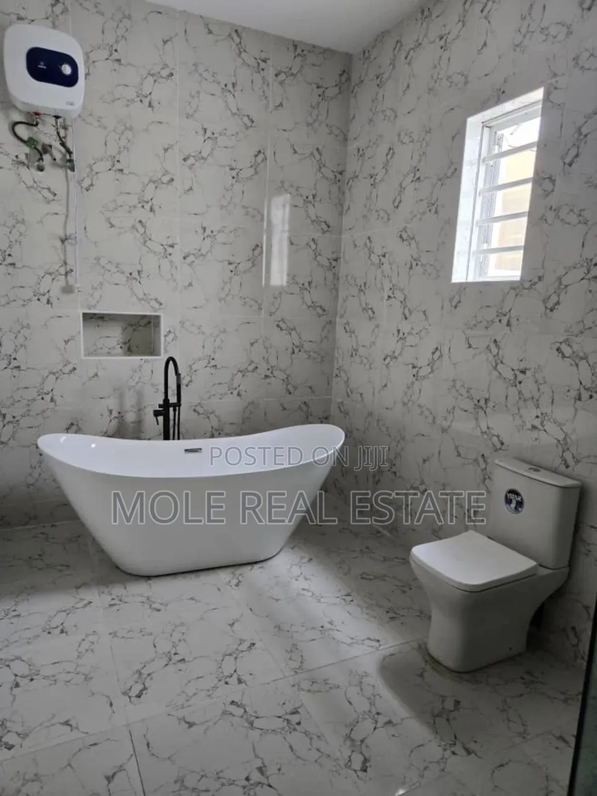 Furnished 3bdrm Block of Flats in Ikate, Lekki Phase 1 for sale in Lekki Phase 1