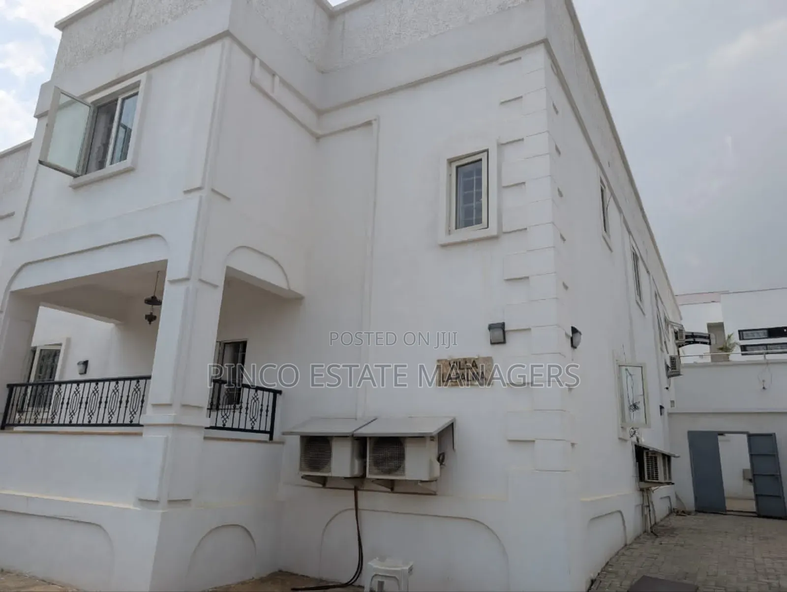 8bdrm Duplex in Guzape District for sale in Guzape District