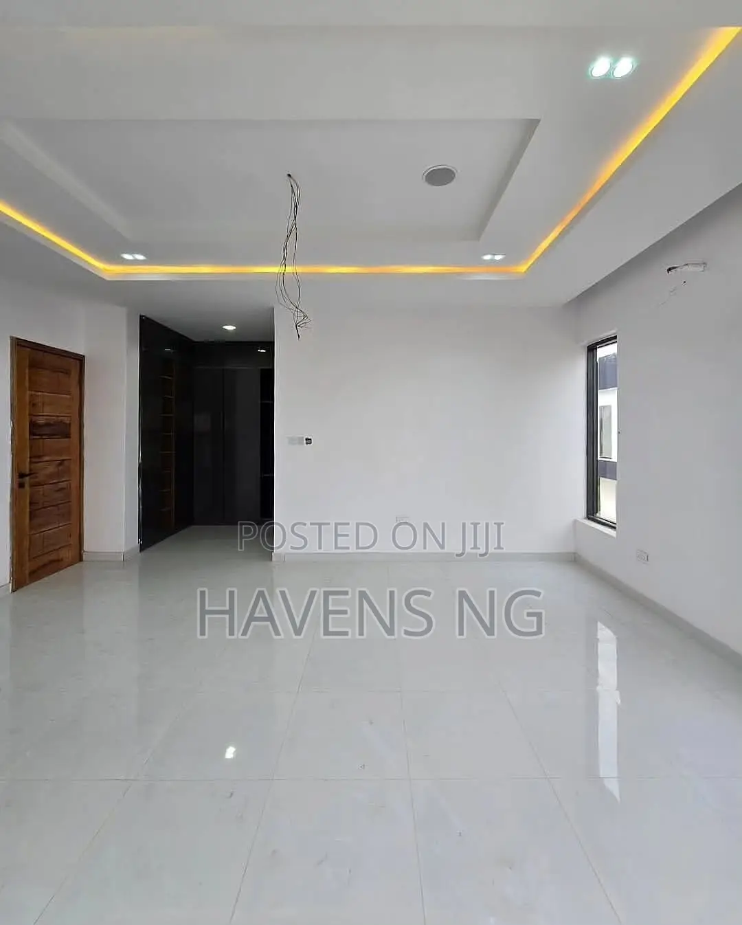5bdrm Duplex in Lekki Phase 1 for sale in Lekki Phase 1