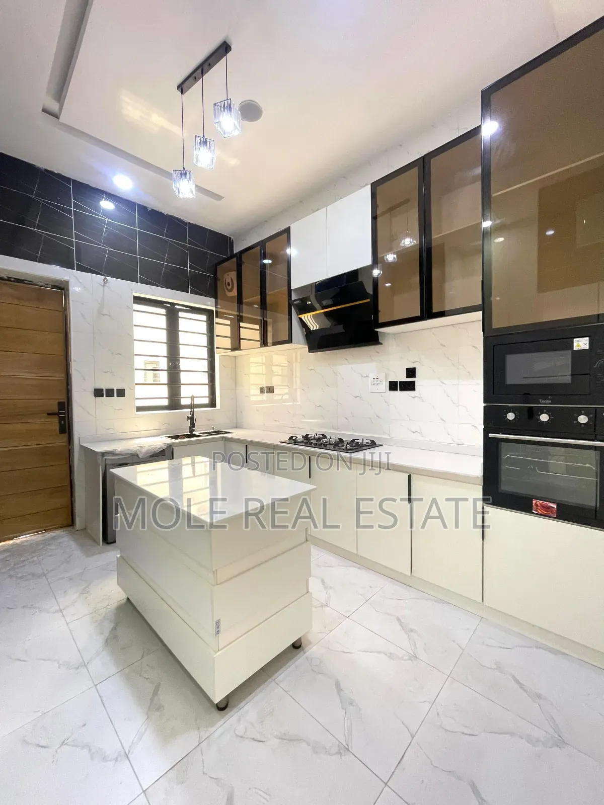 Furnished 4bdrm Duplex in Meridian Park for sale in Awoyaya