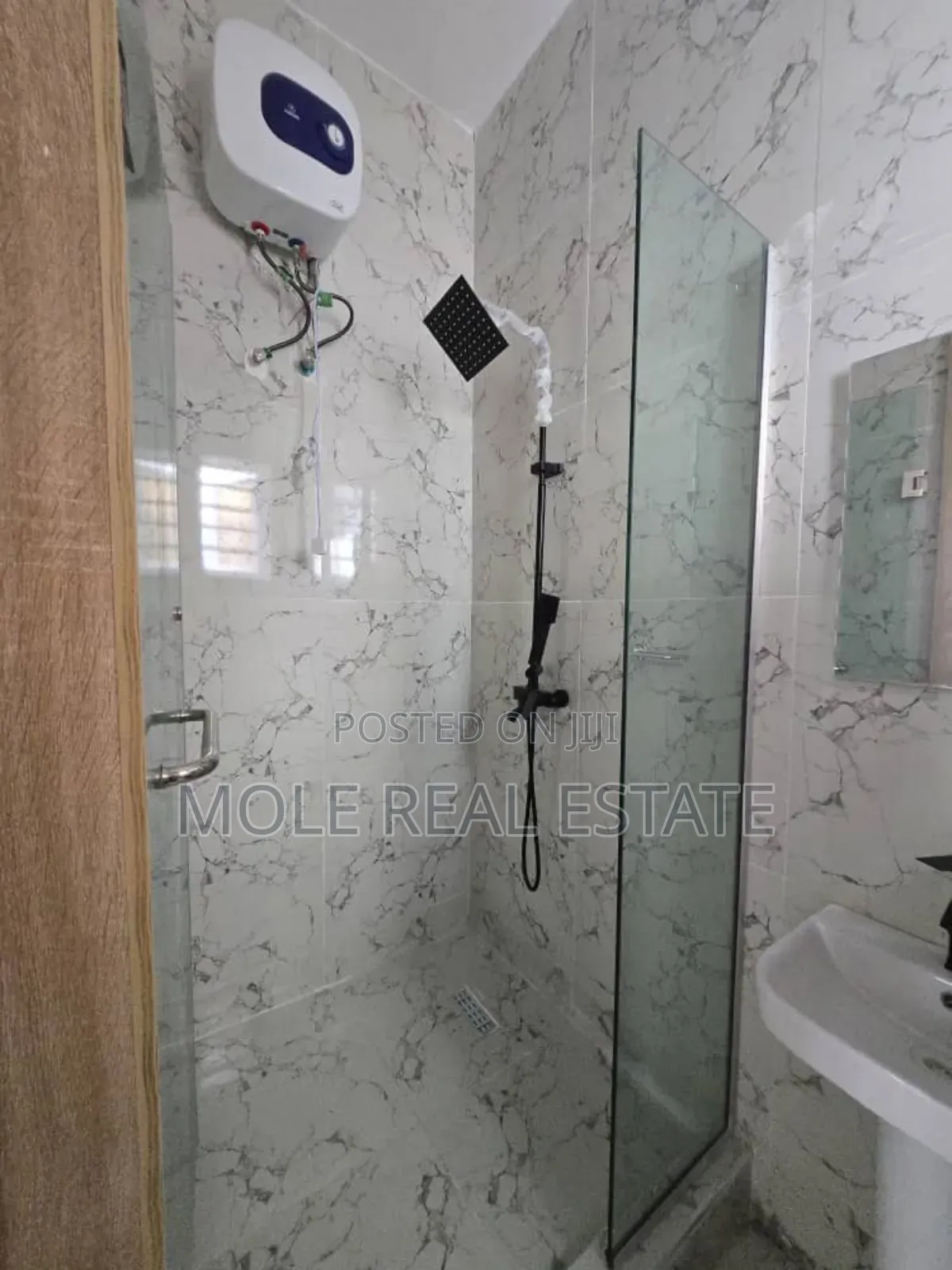 Furnished 4bdrm Duplex in Meridian Park for sale in Awoyaya