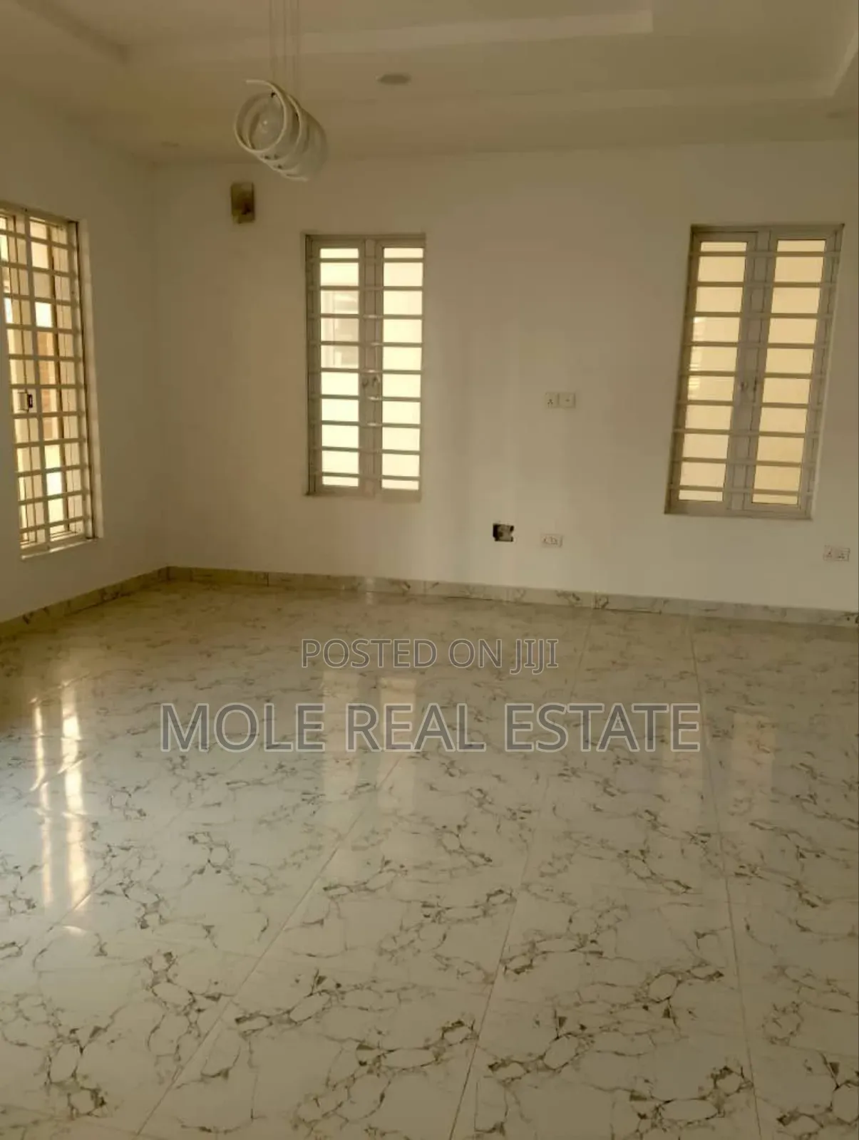 Furnished 4bdrm Duplex in Meridian Park for sale in Awoyaya
