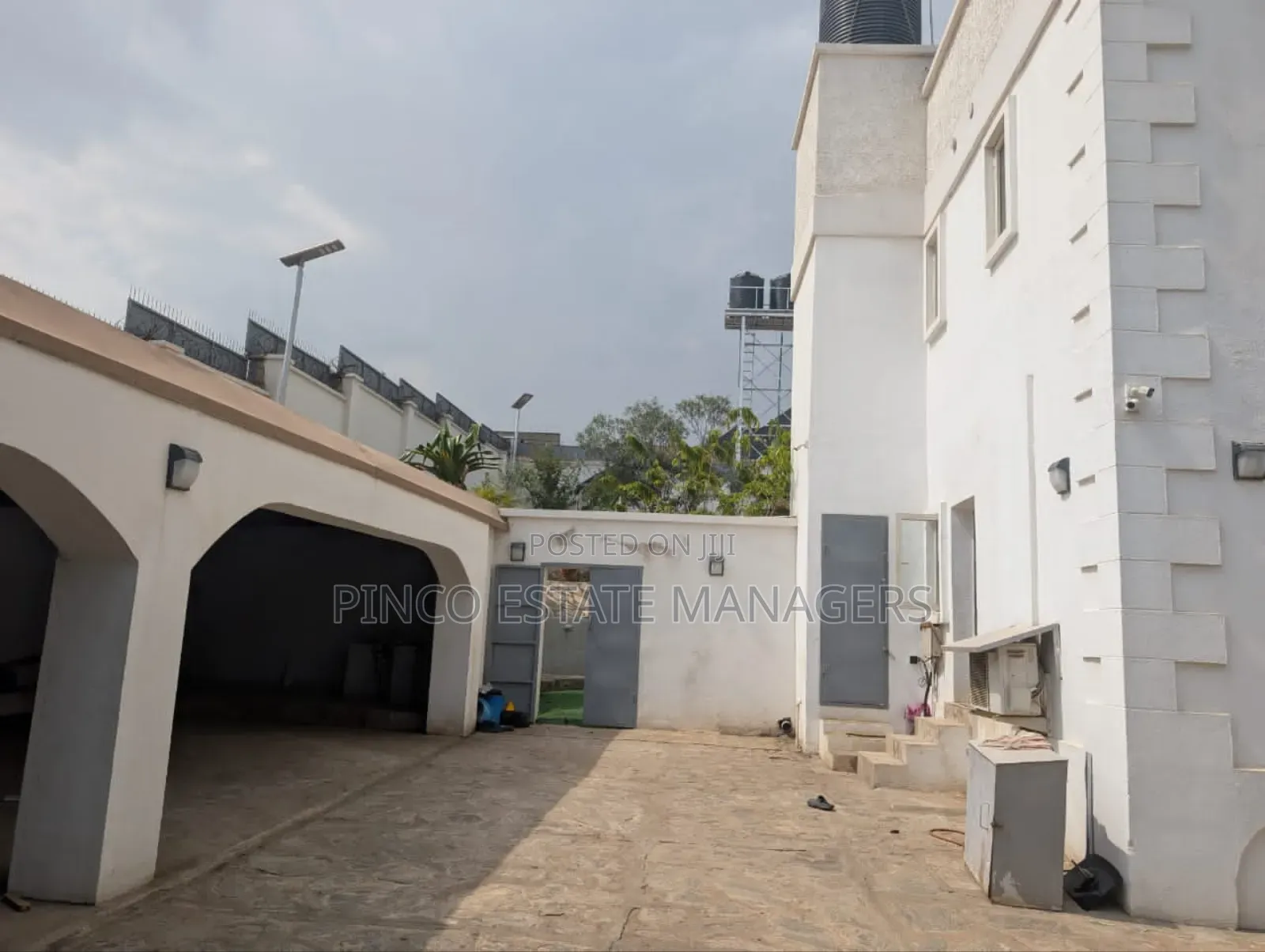 6bdrm Mansion in Guzape District for sale in Guzape District