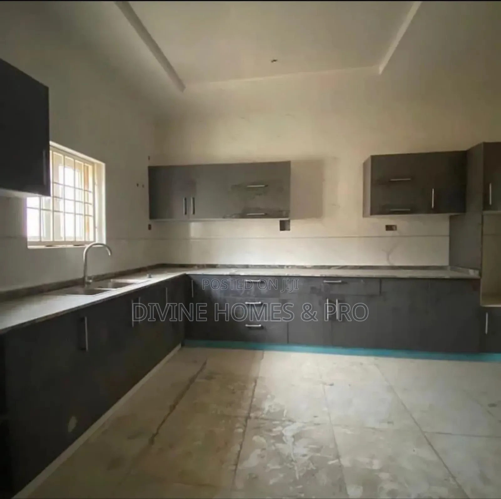 5bdrm Duplex in Guzape District for sale in Guzape District