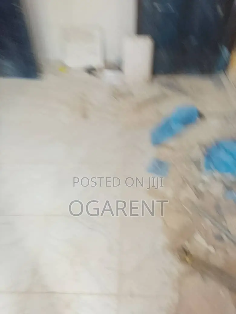 3bdrm Apartment in Off Country Home, Benin City for rent in Benin City