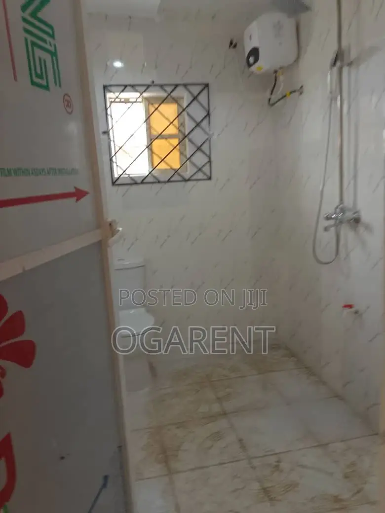 3bdrm Apartment in Off Country Home, Benin City for rent in Benin City