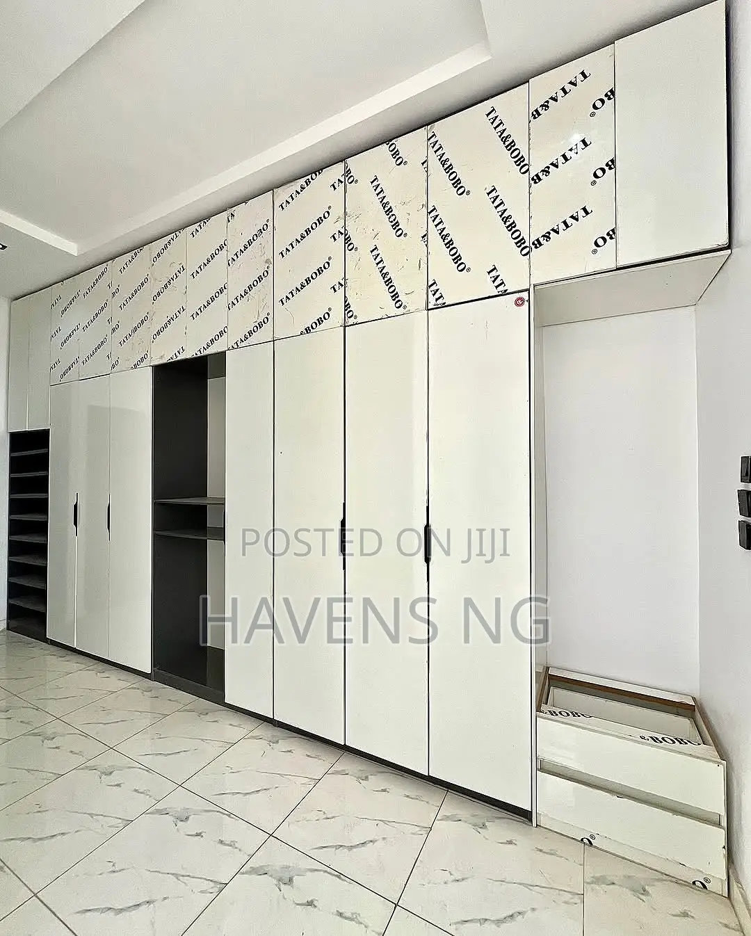 4bdrm Duplex in Ikota for sale in Ikota