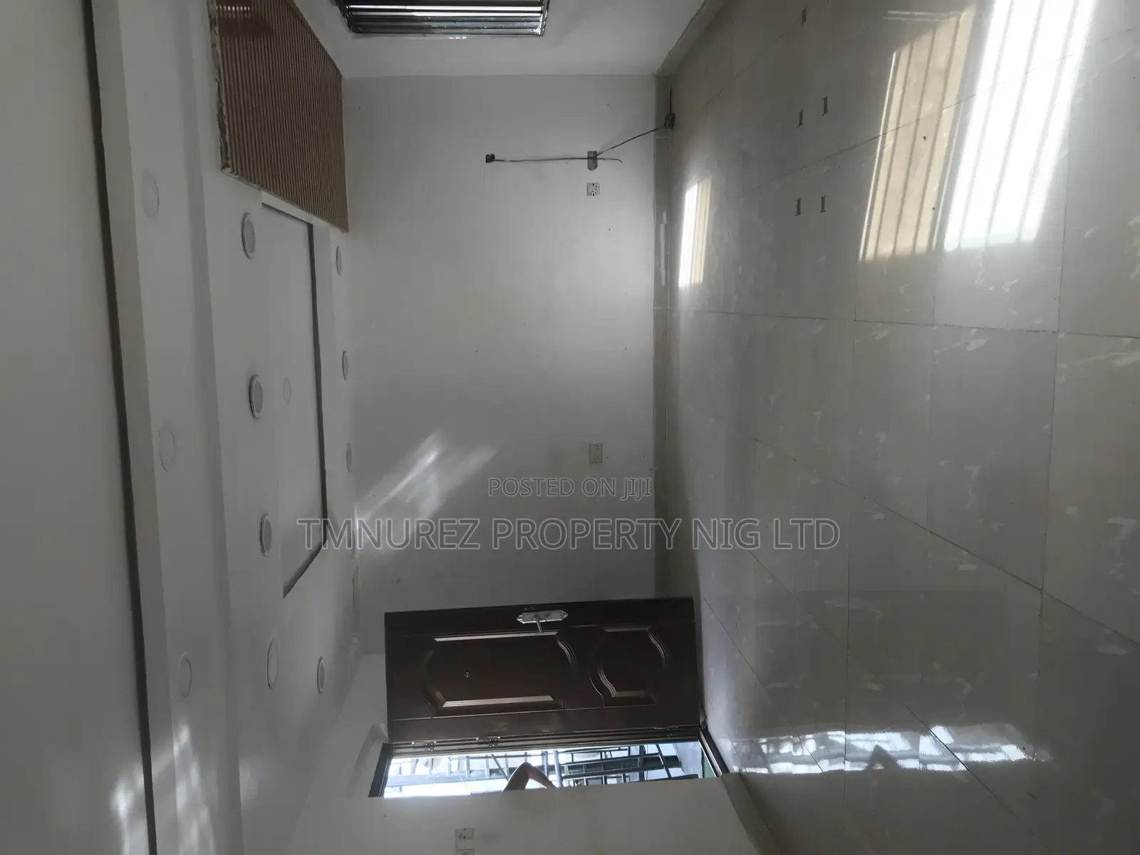 Shop Open Space for Rent in Lekki Phase 1