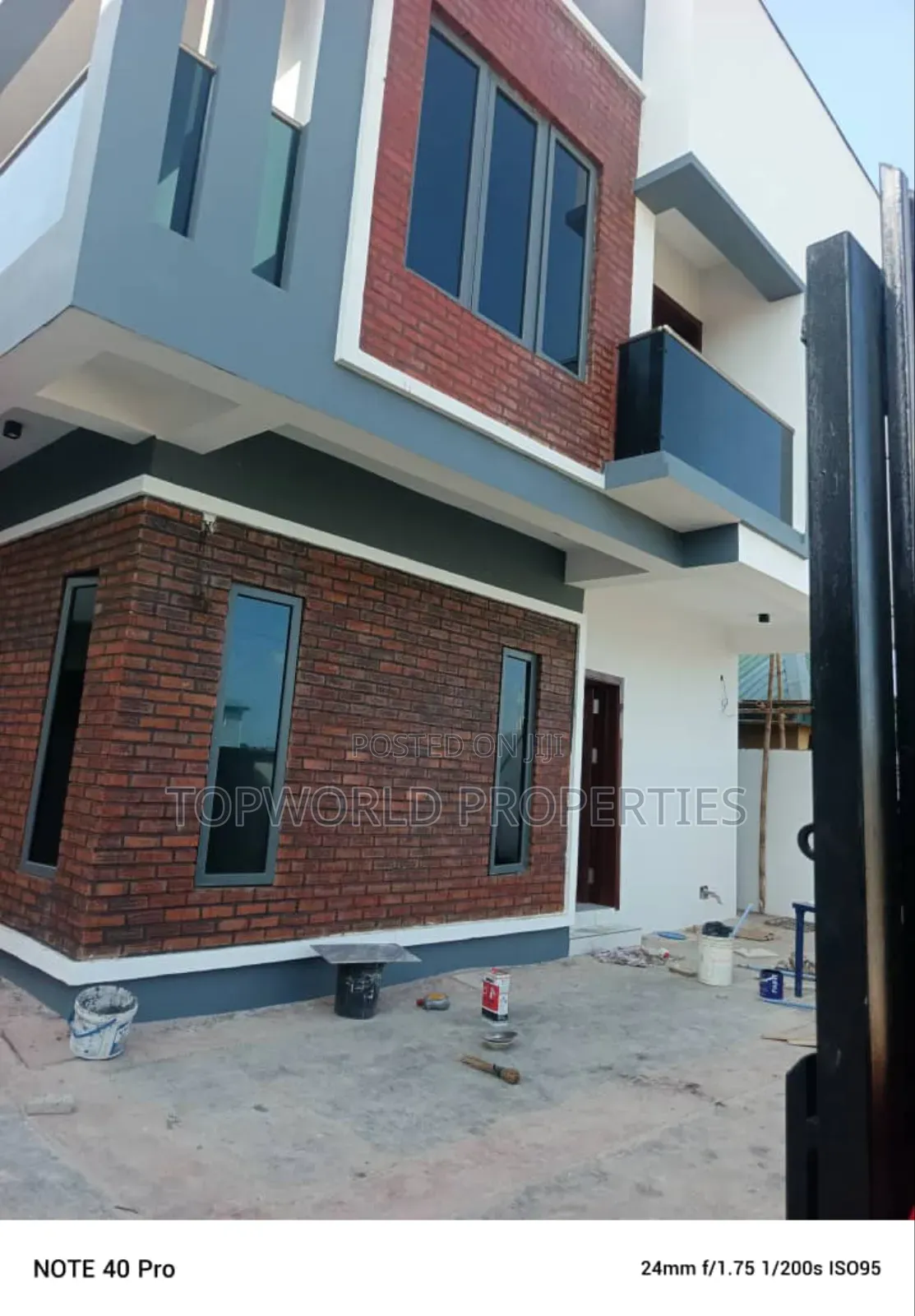 4bdrm Duplex in Oko Oba Scheme 2 for sale in Oko-Oba