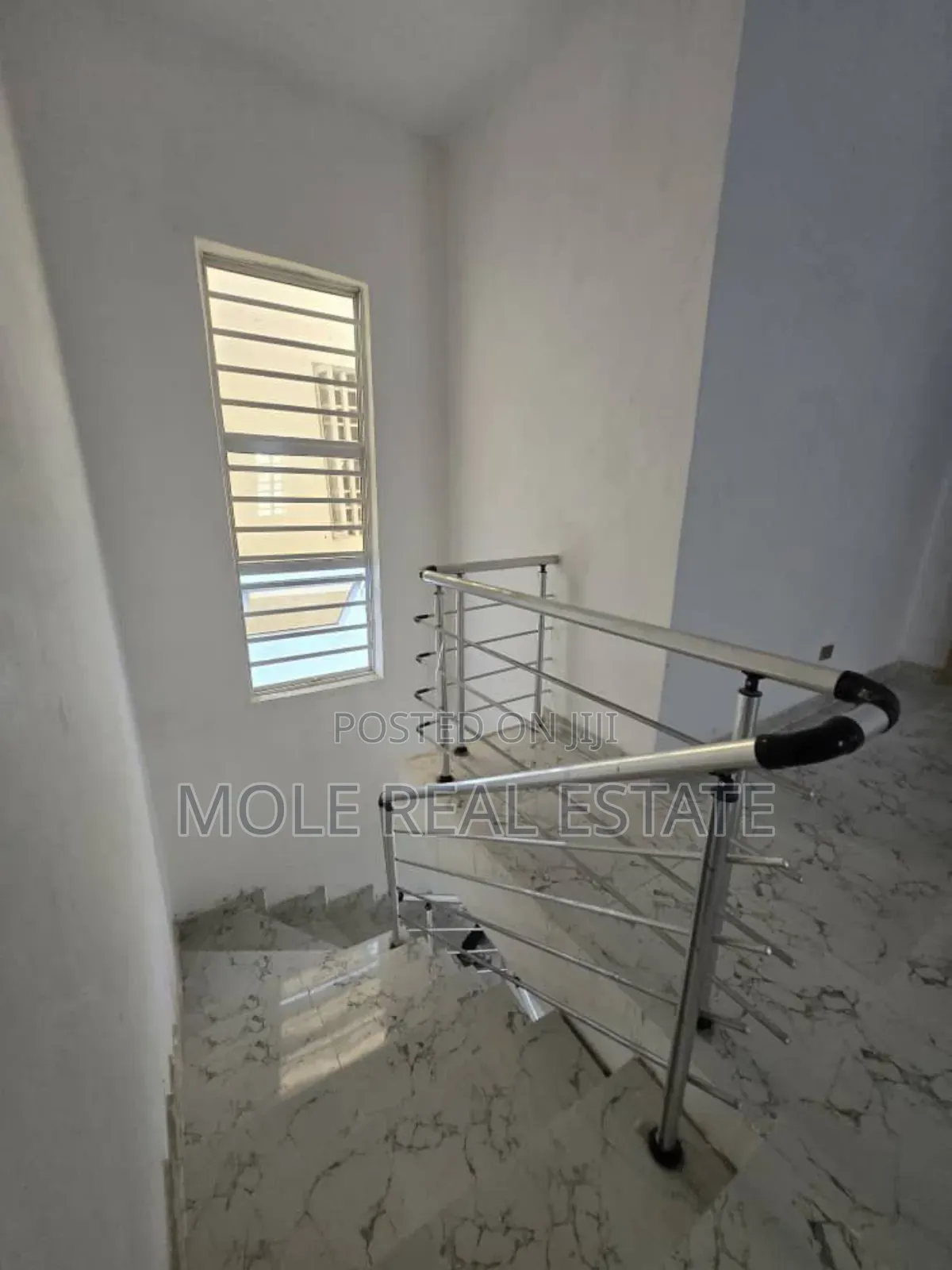 New Hotel Gowon Estate 4 Sale Okunola Axis in Egbeda / Egbeda