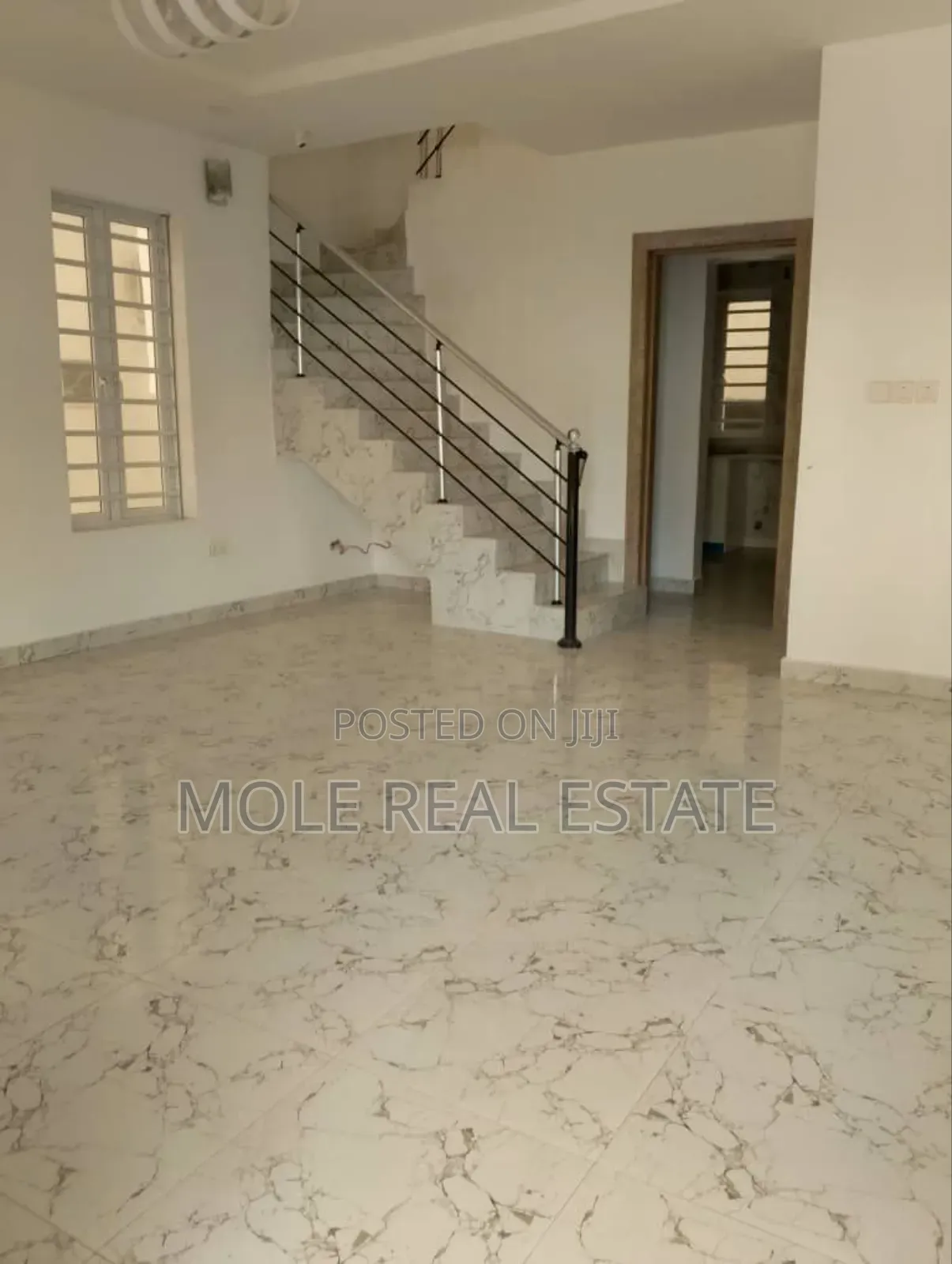 New Hotel Gowon Estate 4 Sale Okunola Axis in Egbeda / Egbeda
