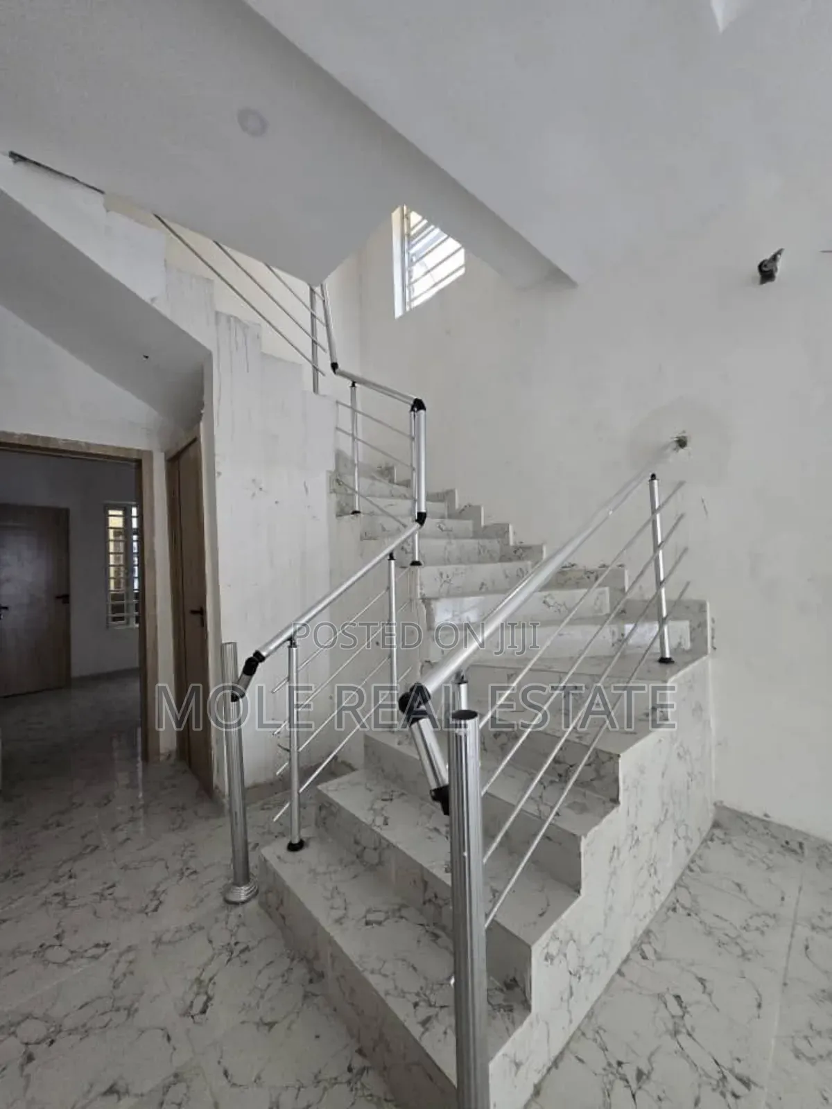 New Hotel Gowon Estate 4 Sale Okunola Axis in Egbeda / Egbeda