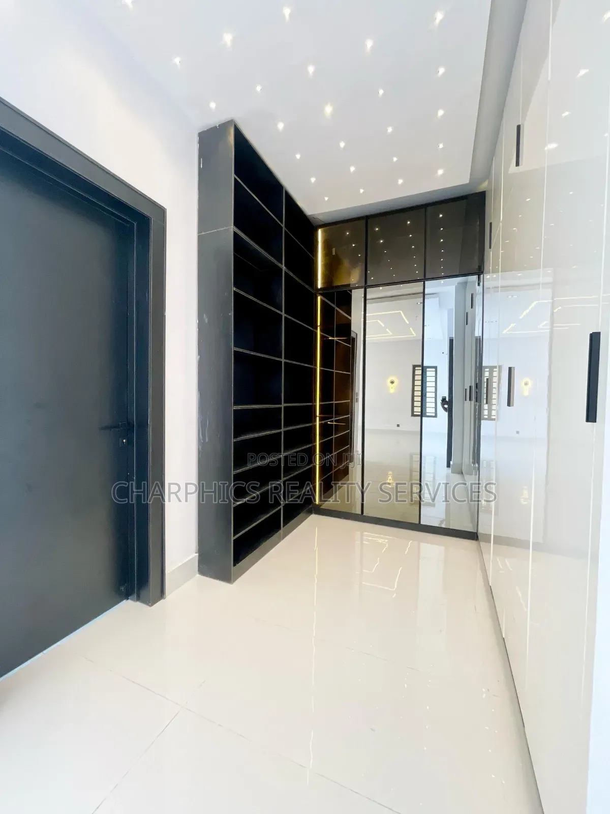 5bdrm Duplex in Ajah for sale in Ajah