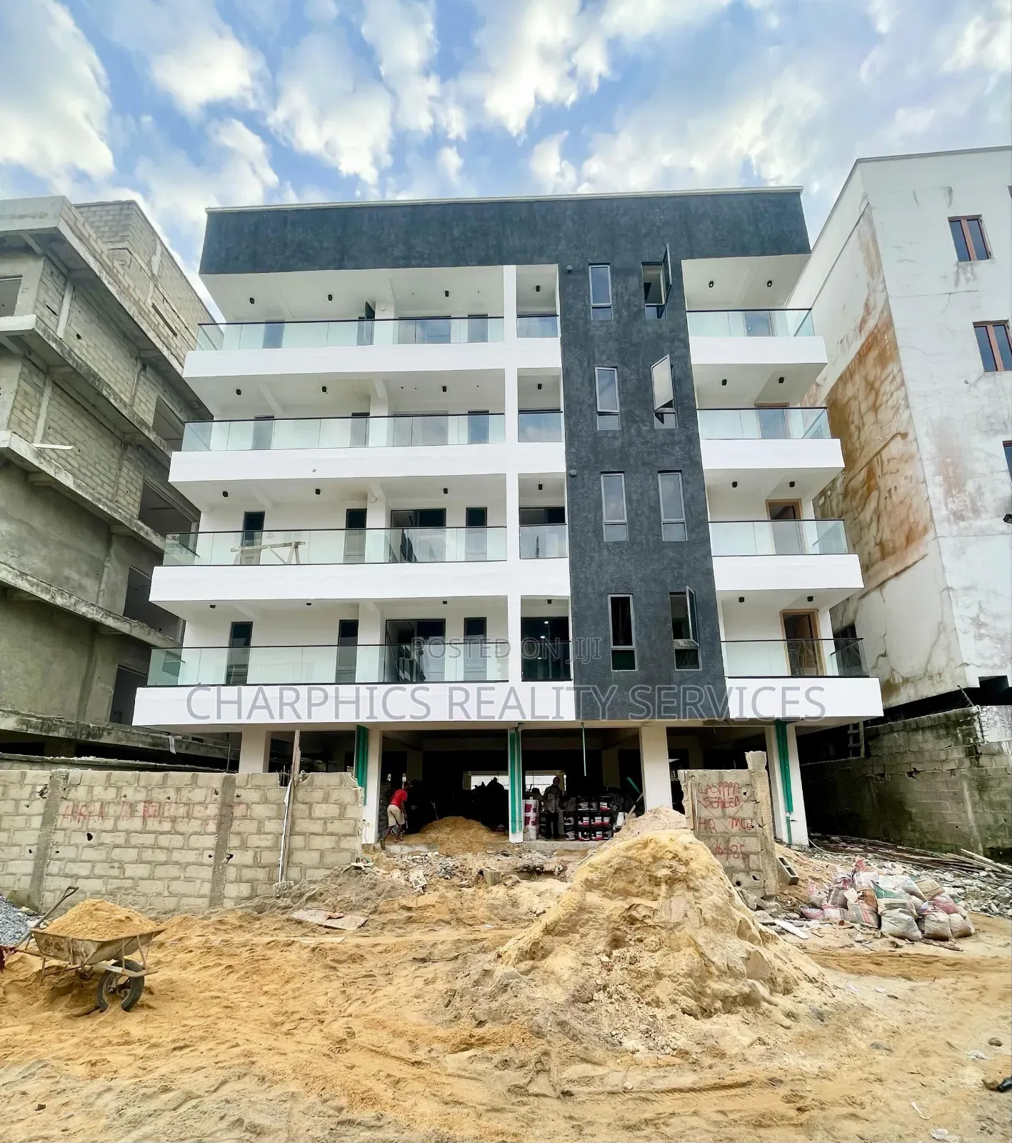 3bdrm Apartment in Ikate for sale in Ikate