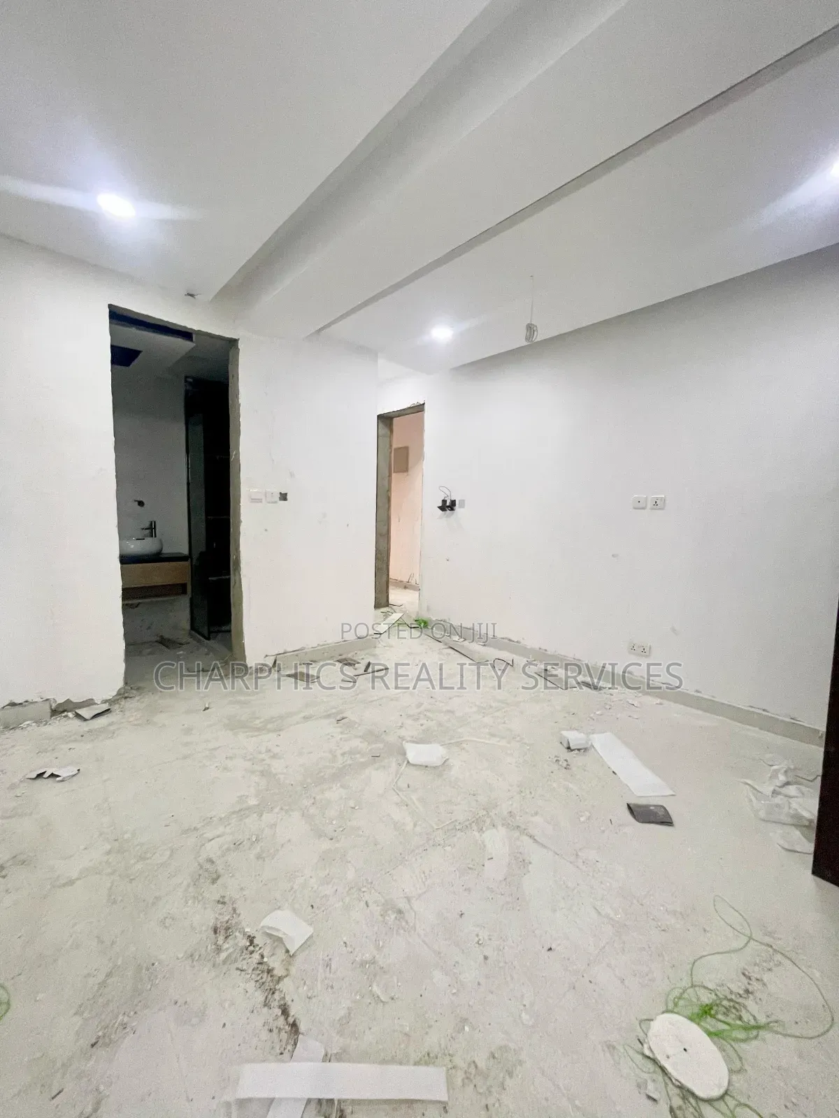 3bdrm Apartment in Ikate for sale in Ikate