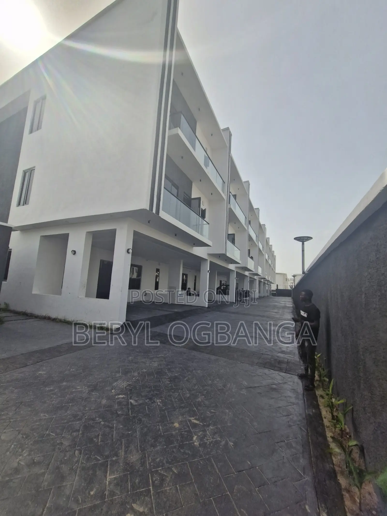 4bdrm Duplex in Ikate for sale in Ikate