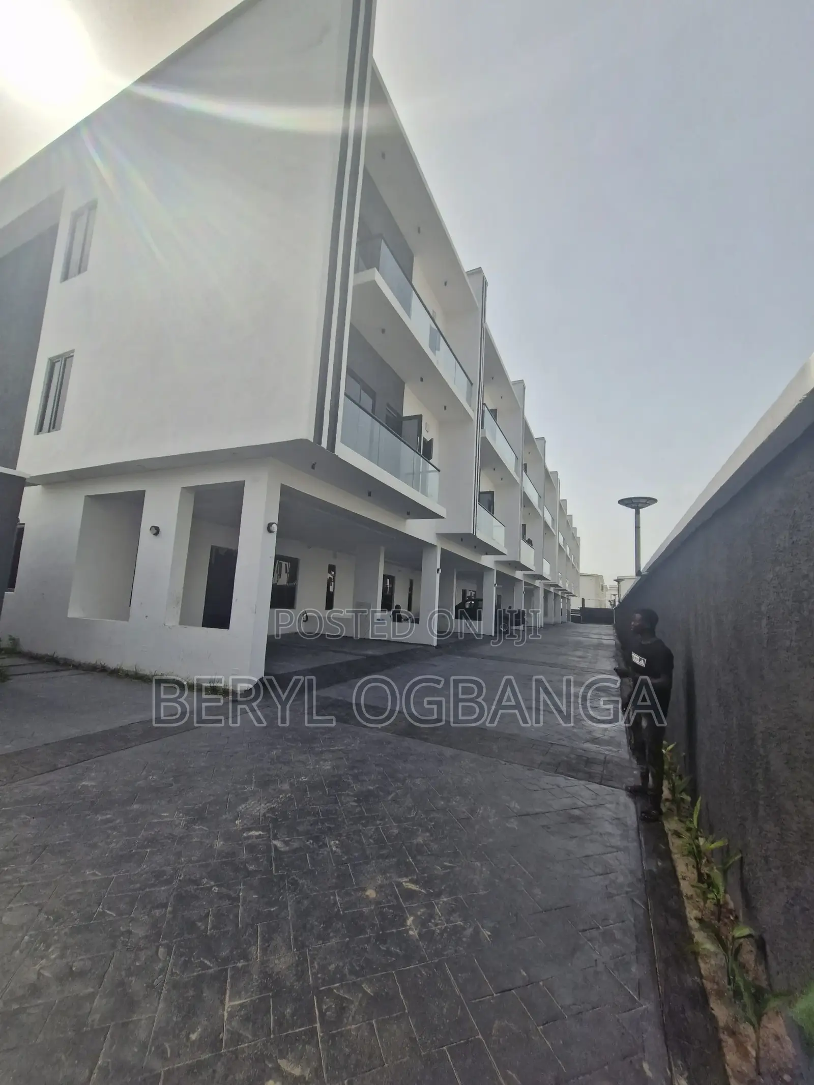 4bdrm Duplex in Ikate for sale in Ikate