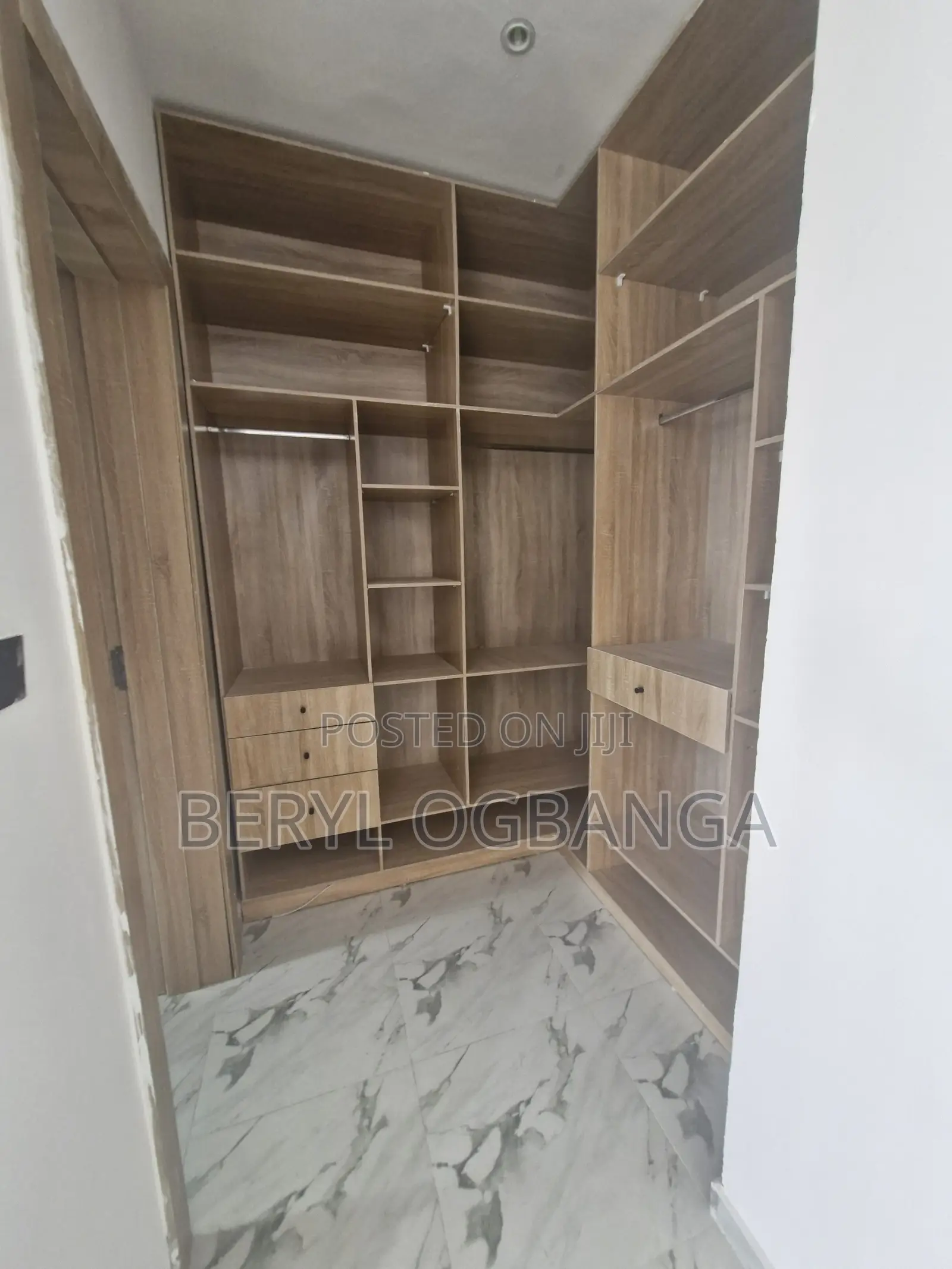 4bdrm Duplex in Ikate for sale in Ikate