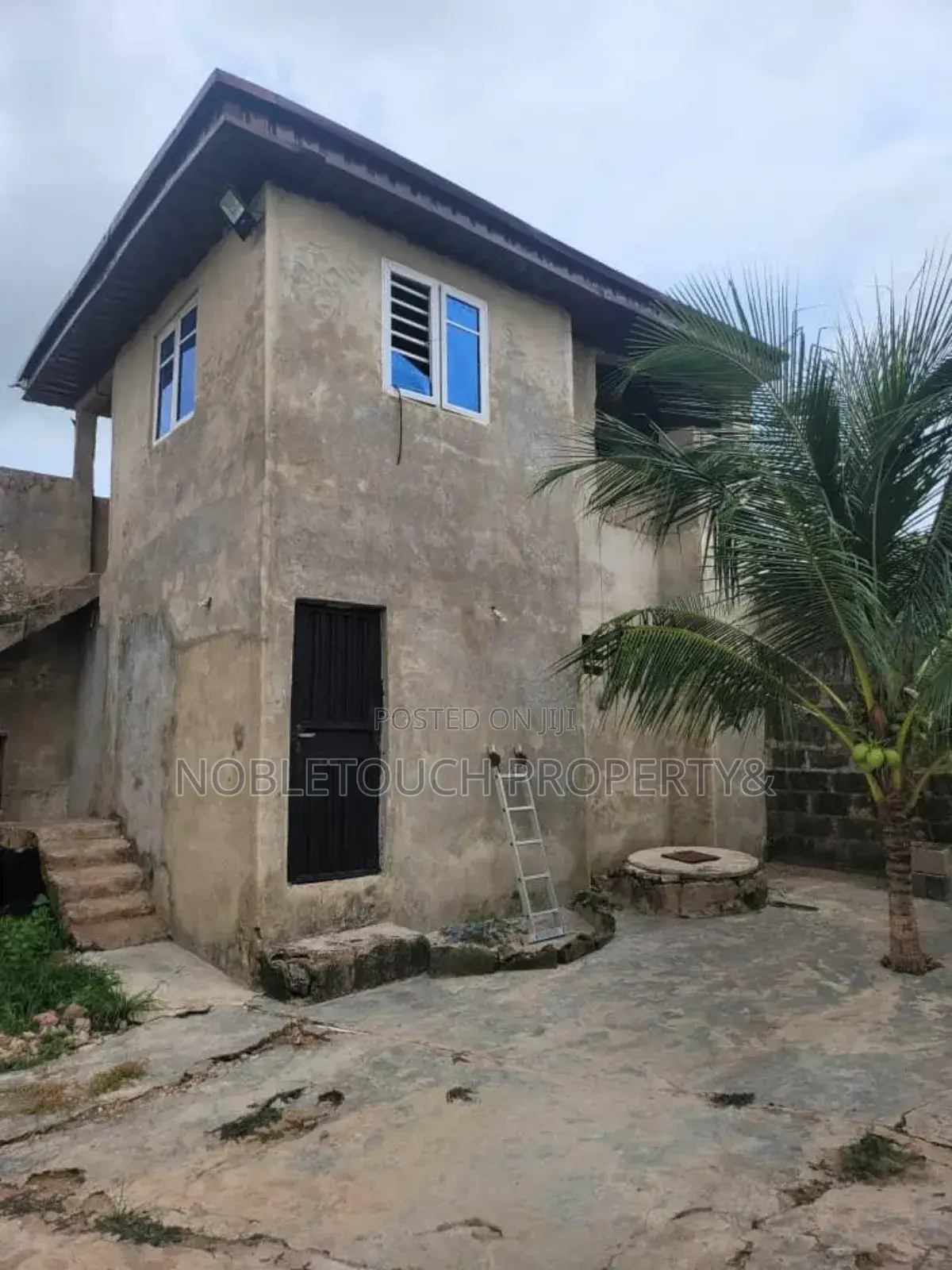 4bdrm Bungalow in Pakoto Bus Stop Ifo for sale in Ifo