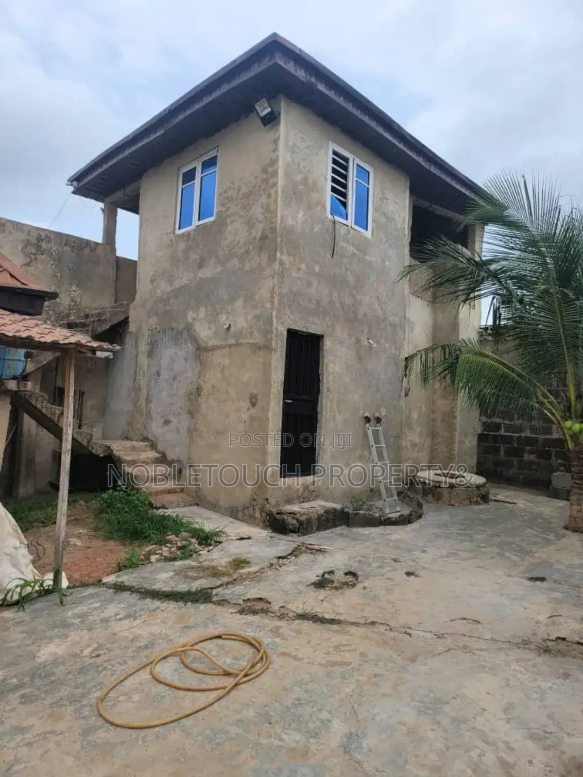 4bdrm Bungalow in Pakoto Bus Stop Ifo for sale in Ifo