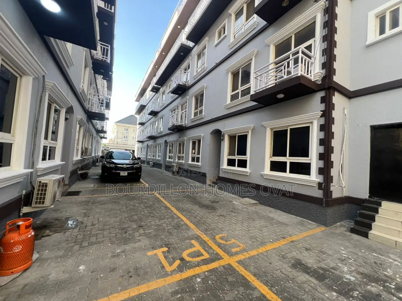 3bdrm Maisonette in Victoria Island for sale in Victoria Island