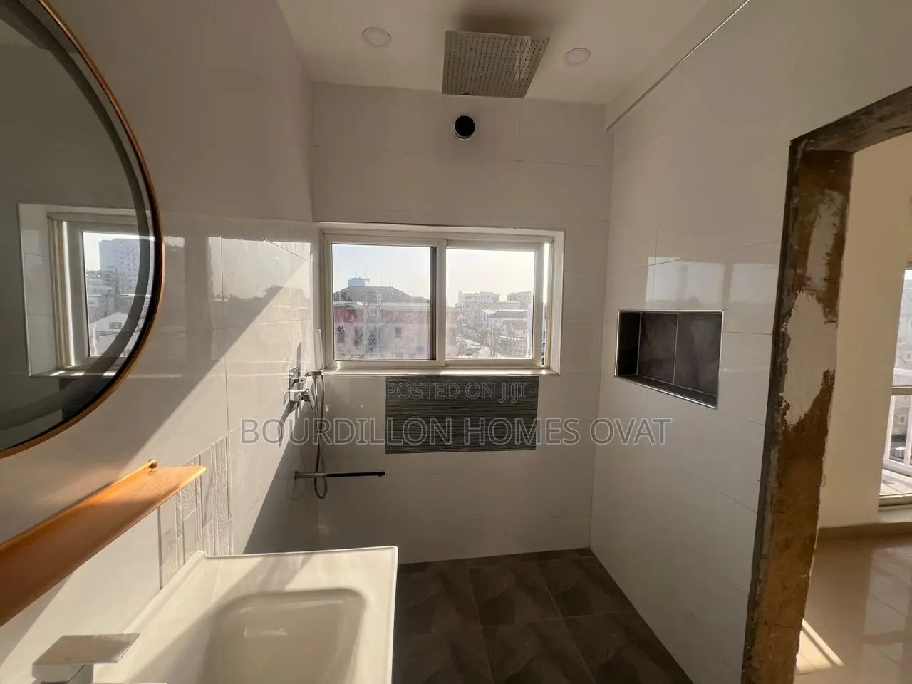 3bdrm Maisonette in Victoria Island for sale in Victoria Island