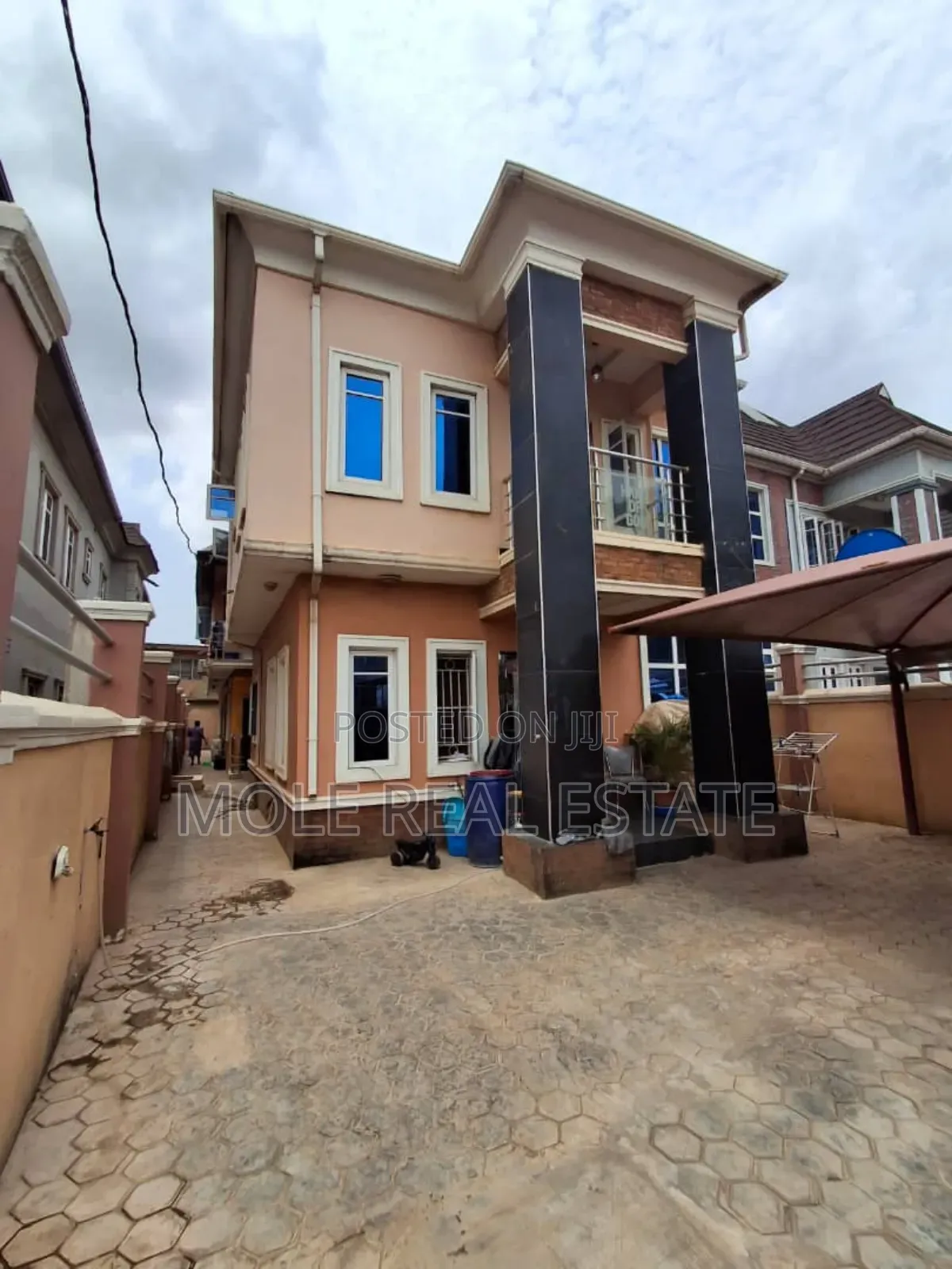 Furnished 5bdrm Duplex in Ikola, Ifako-Ijaiye for sale in Ifako-Ijaiye