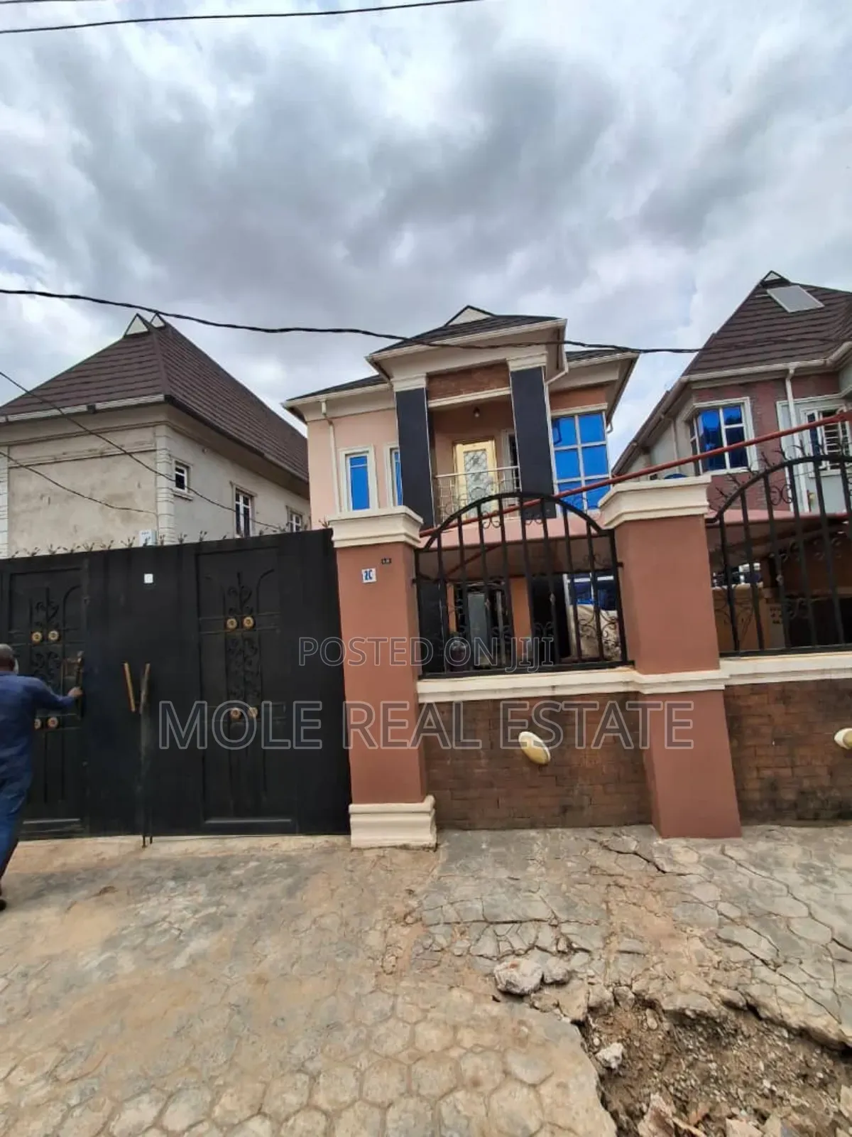 Furnished 5bdrm Duplex in Ikola, Ifako-Ijaiye for sale in Ifako-Ijaiye