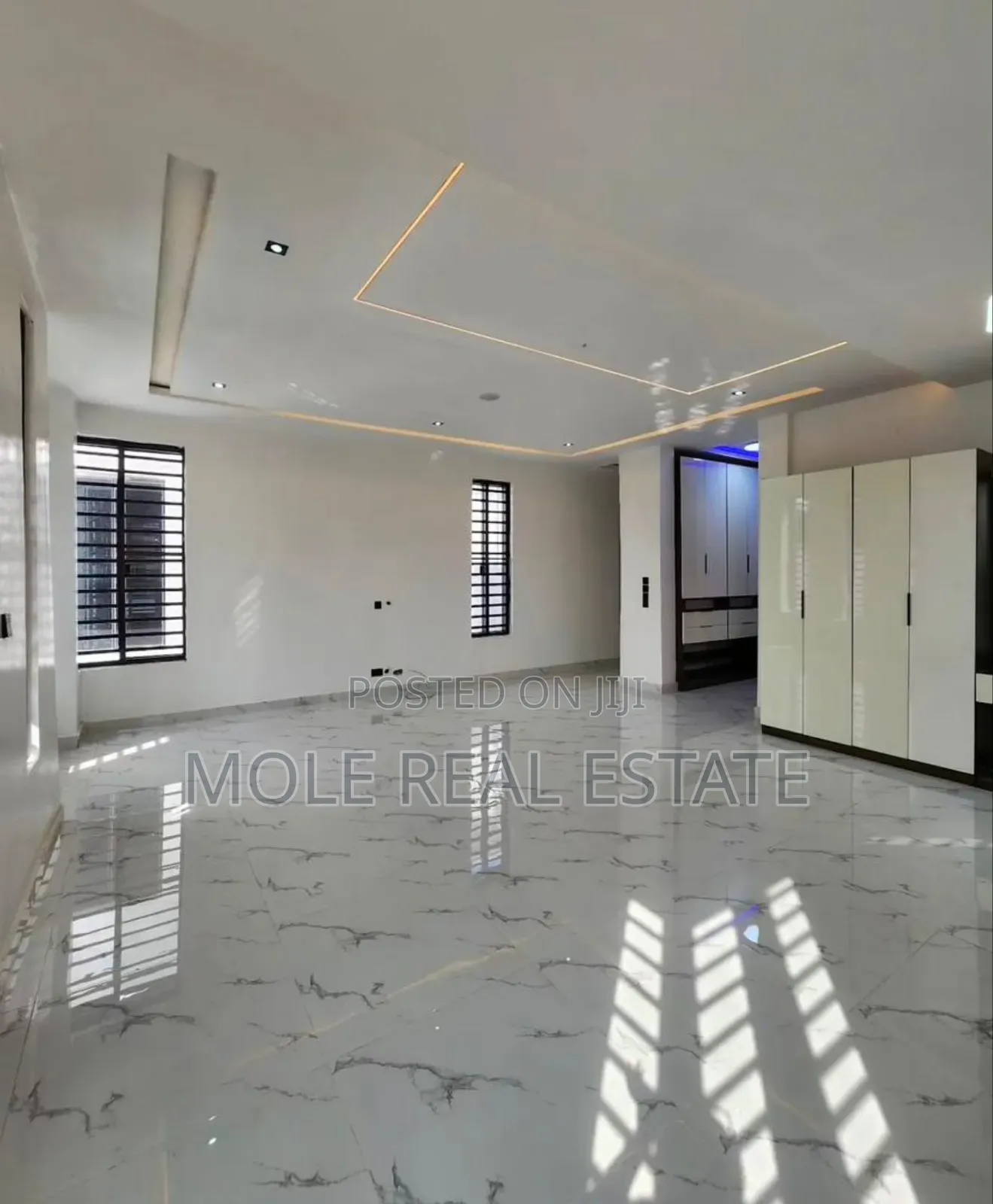 Furnished 5bdrm Duplex in Ikota, Ifako-Ijaiye for sale in Ifako-Ijaiye