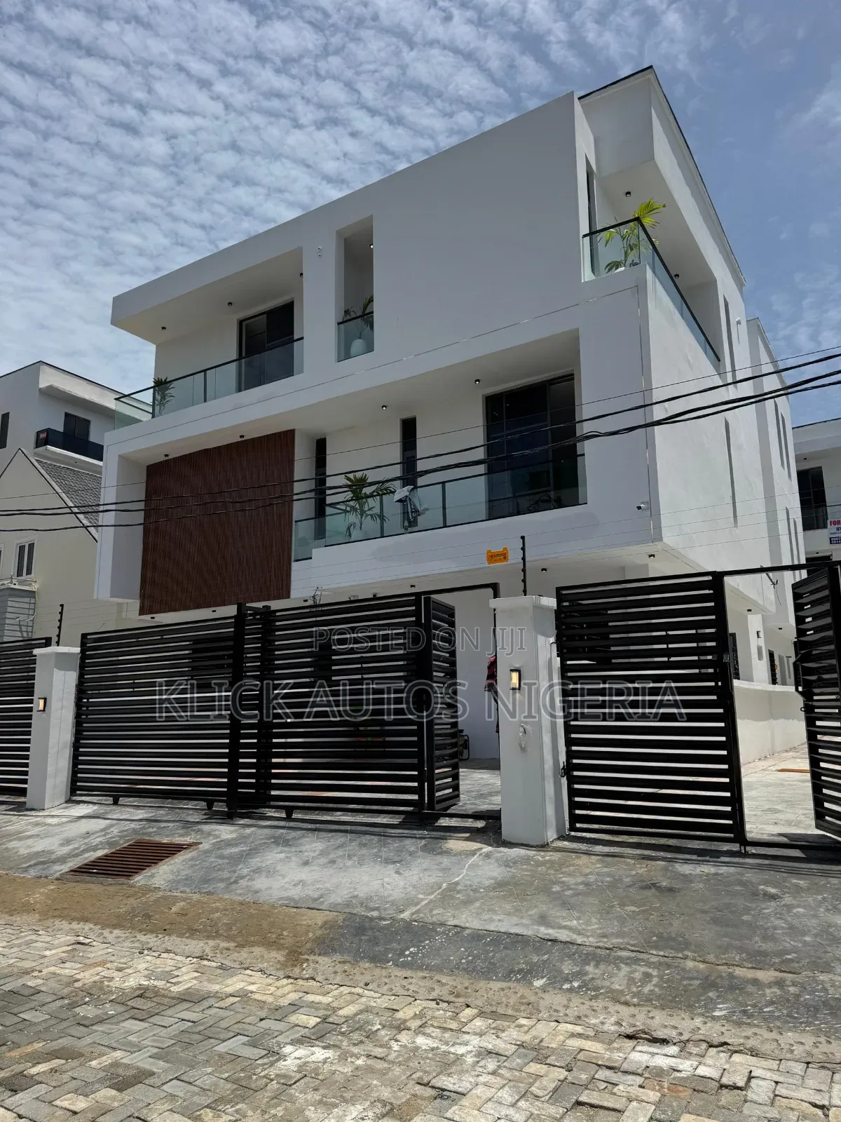 5bdrm Duplex in Lekki for sale in Lekki
