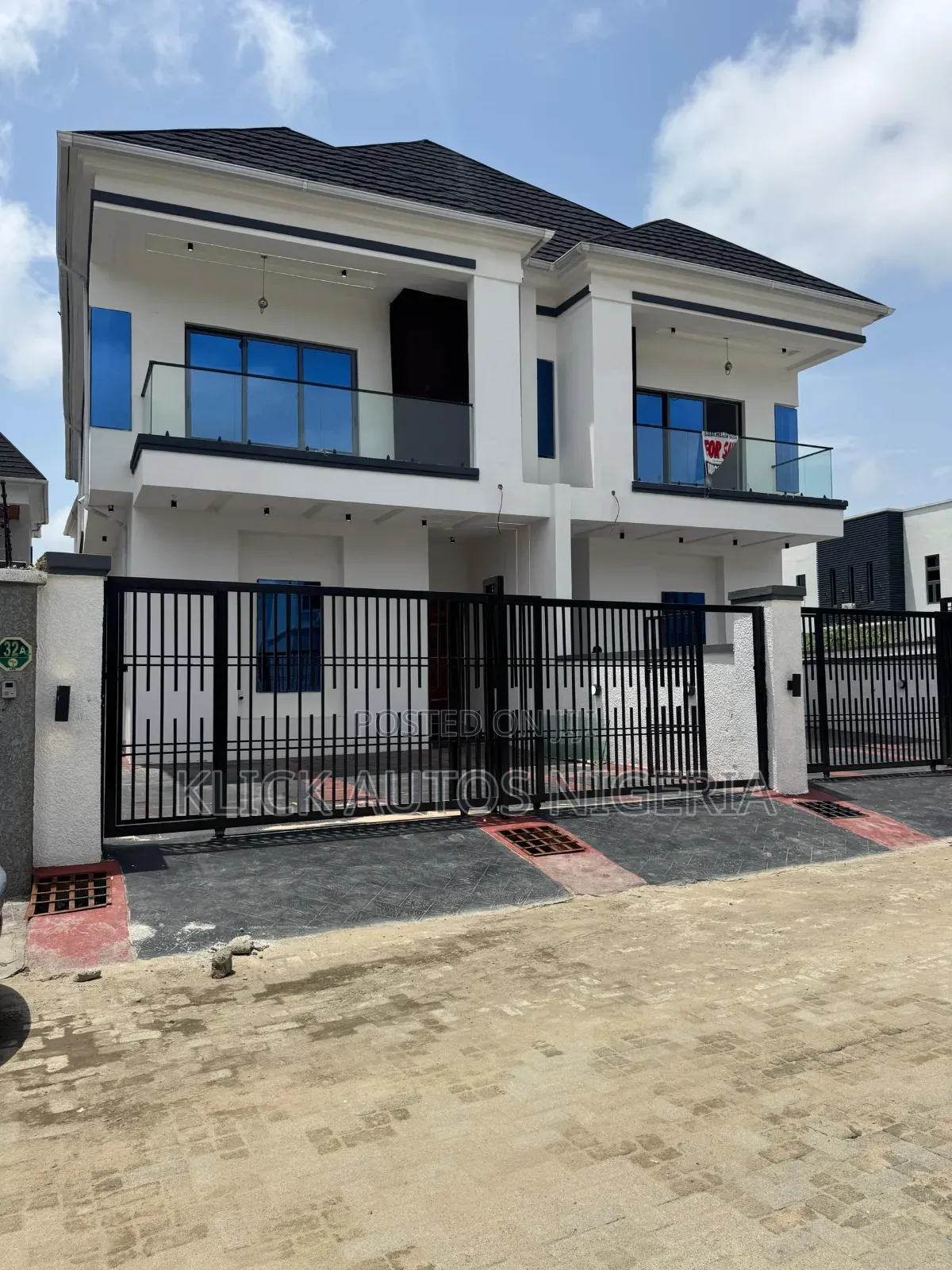 4bdrm Duplex in Lekki for sale in Lekki
