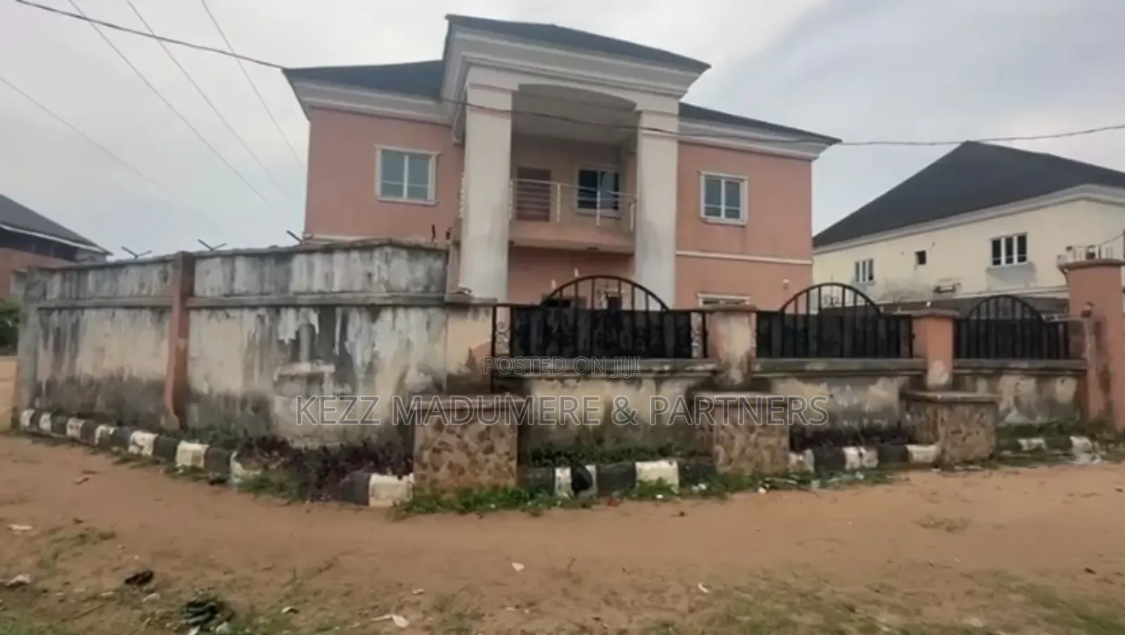 4bdrm Duplex in Institutional Layout, Port-Harcourt for sale in Port-Harcourt