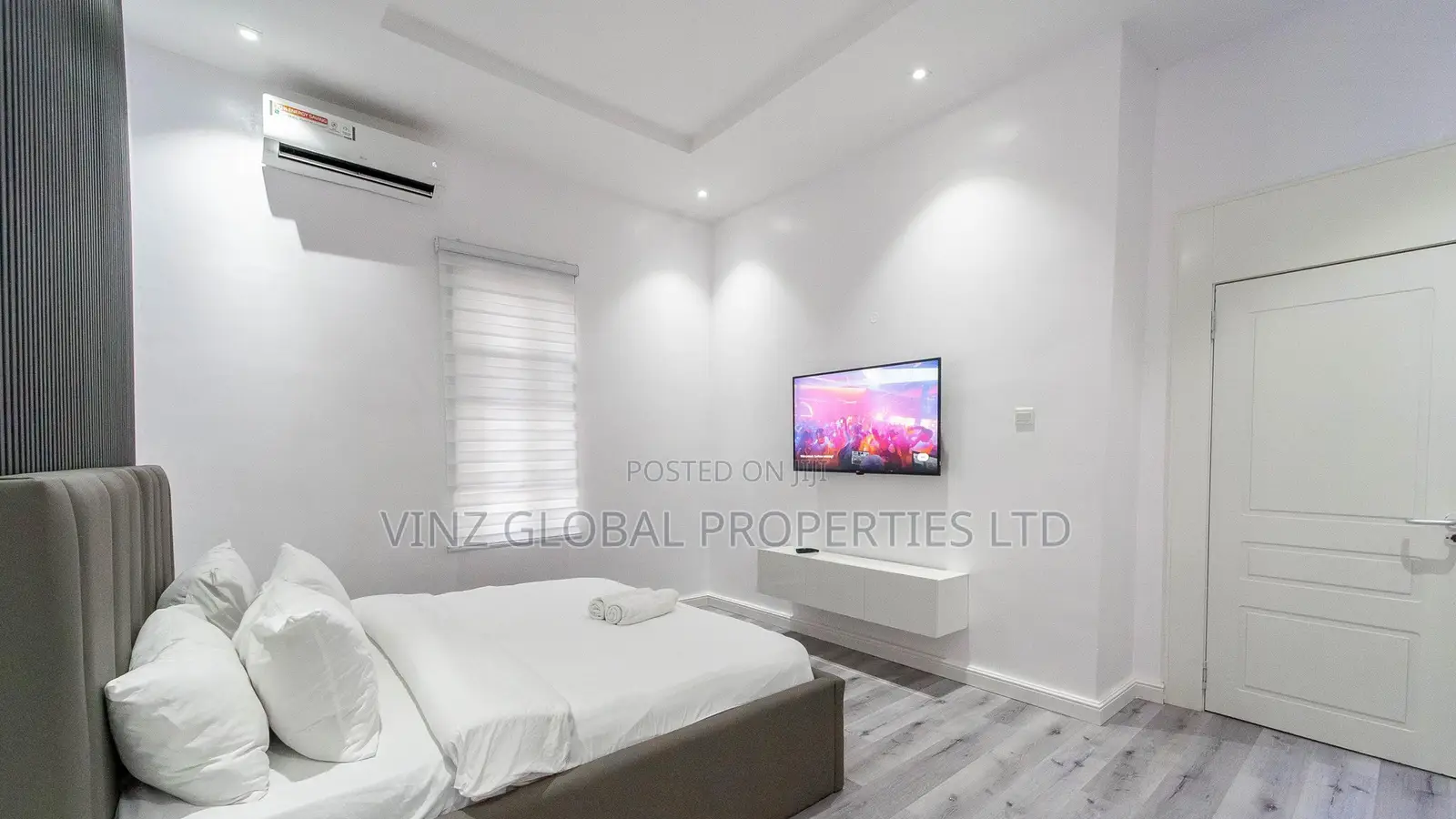 Luxury 5 Bedroom Self Compound Duplex With Pool,Snooker,Ps5 in Lekki
