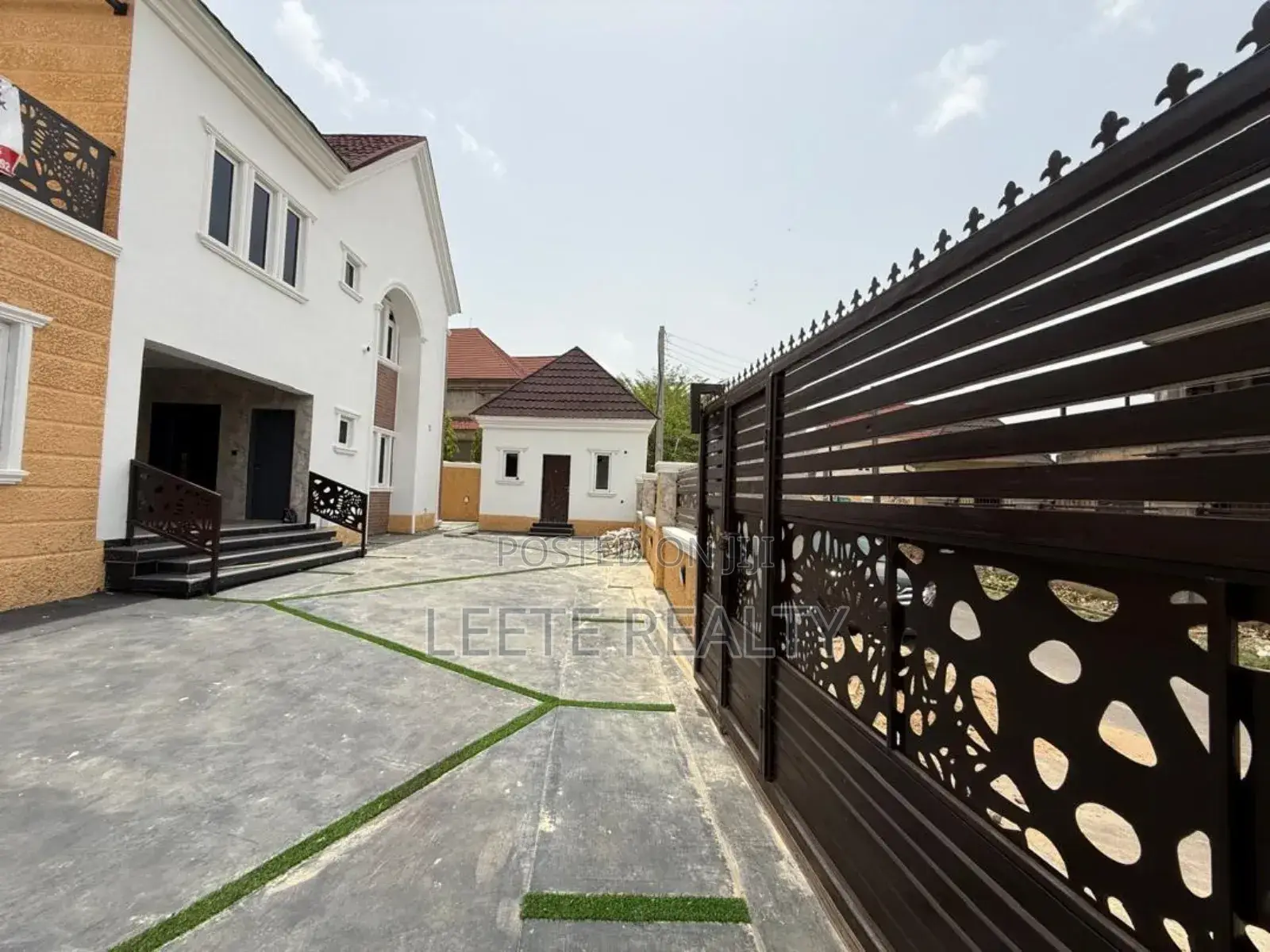 4bdrm Duplex in Lokogoma for sale in Lokogoma