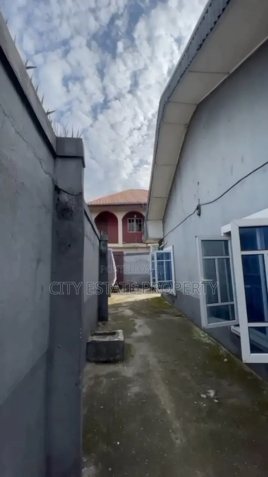 Furnished 4bdrm Block of Flats in City Estate, Port-Harcourt for sale in Port-Harcourt