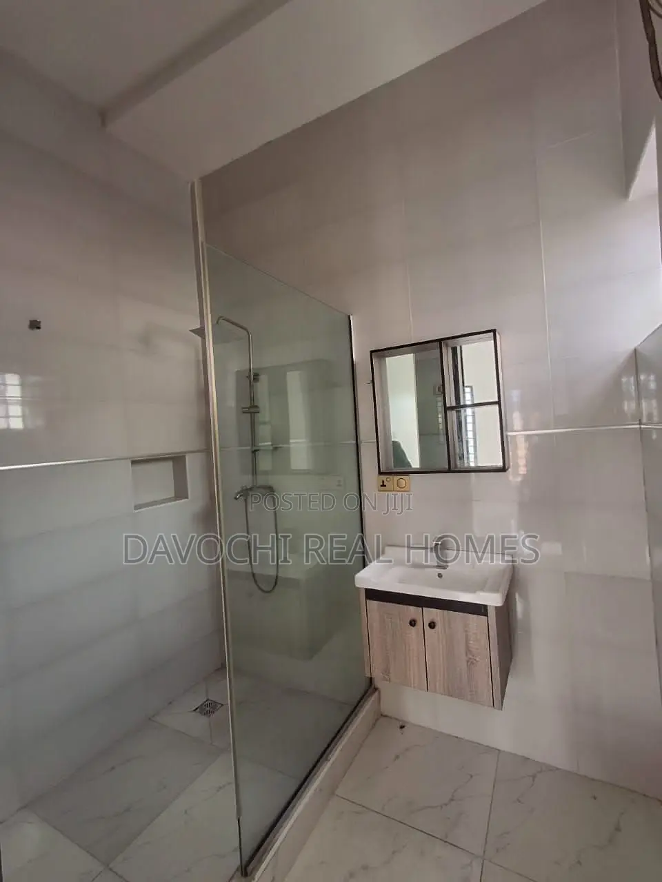 5bdrm Duplex in Blenco, Sangotedo for rent in Sangotedo