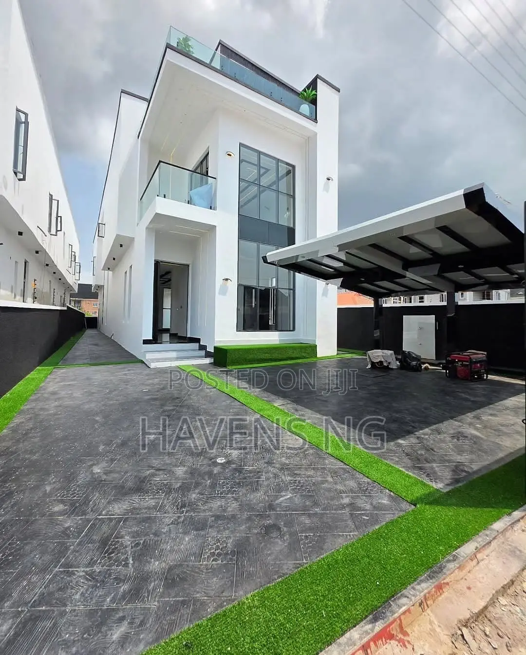 5bdrm Duplex in Lekki Phase 2 for sale in Lekki Phase 2