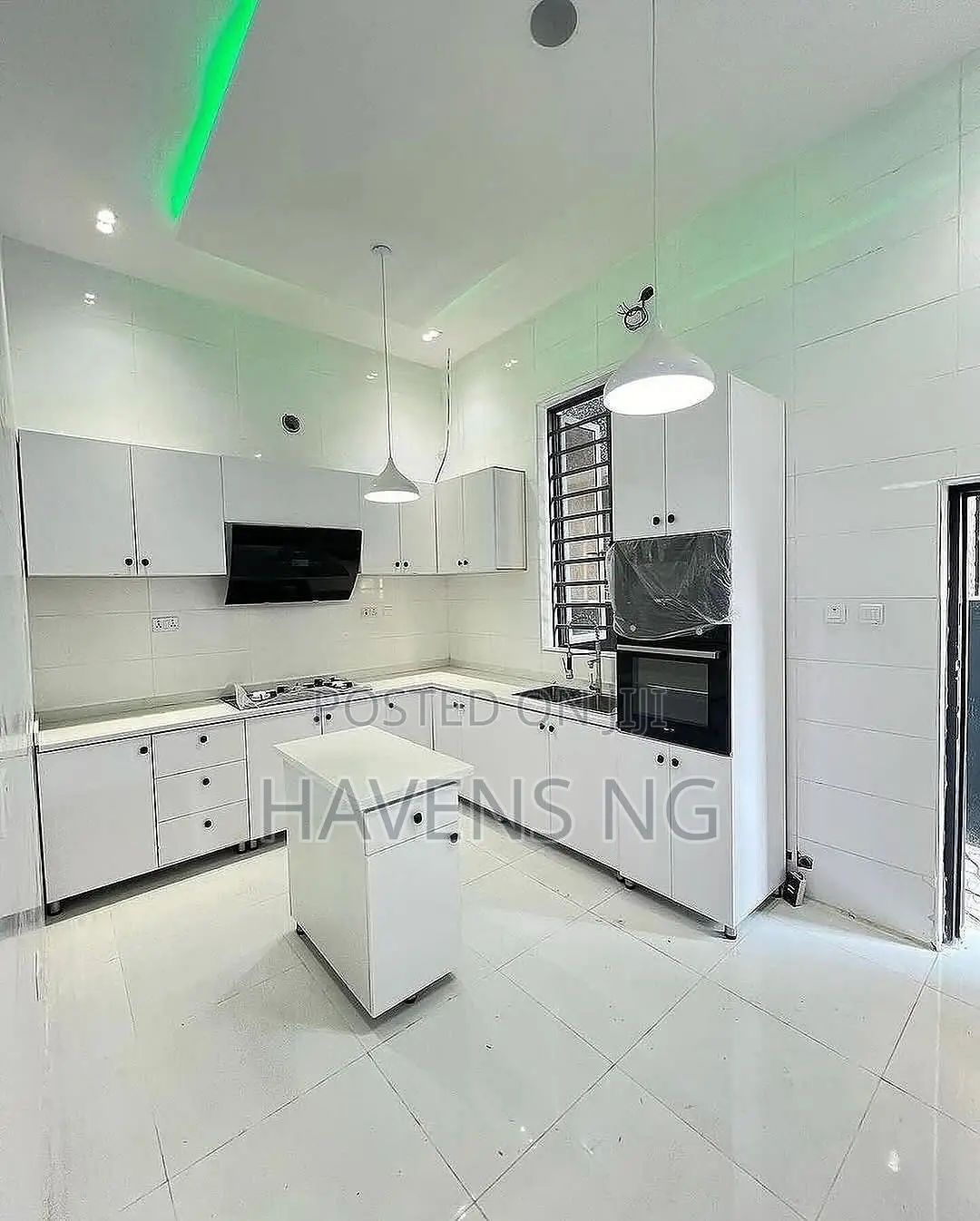 4bdrm Duplex in Lekki Phase 2 for sale in Lekki Phase 2