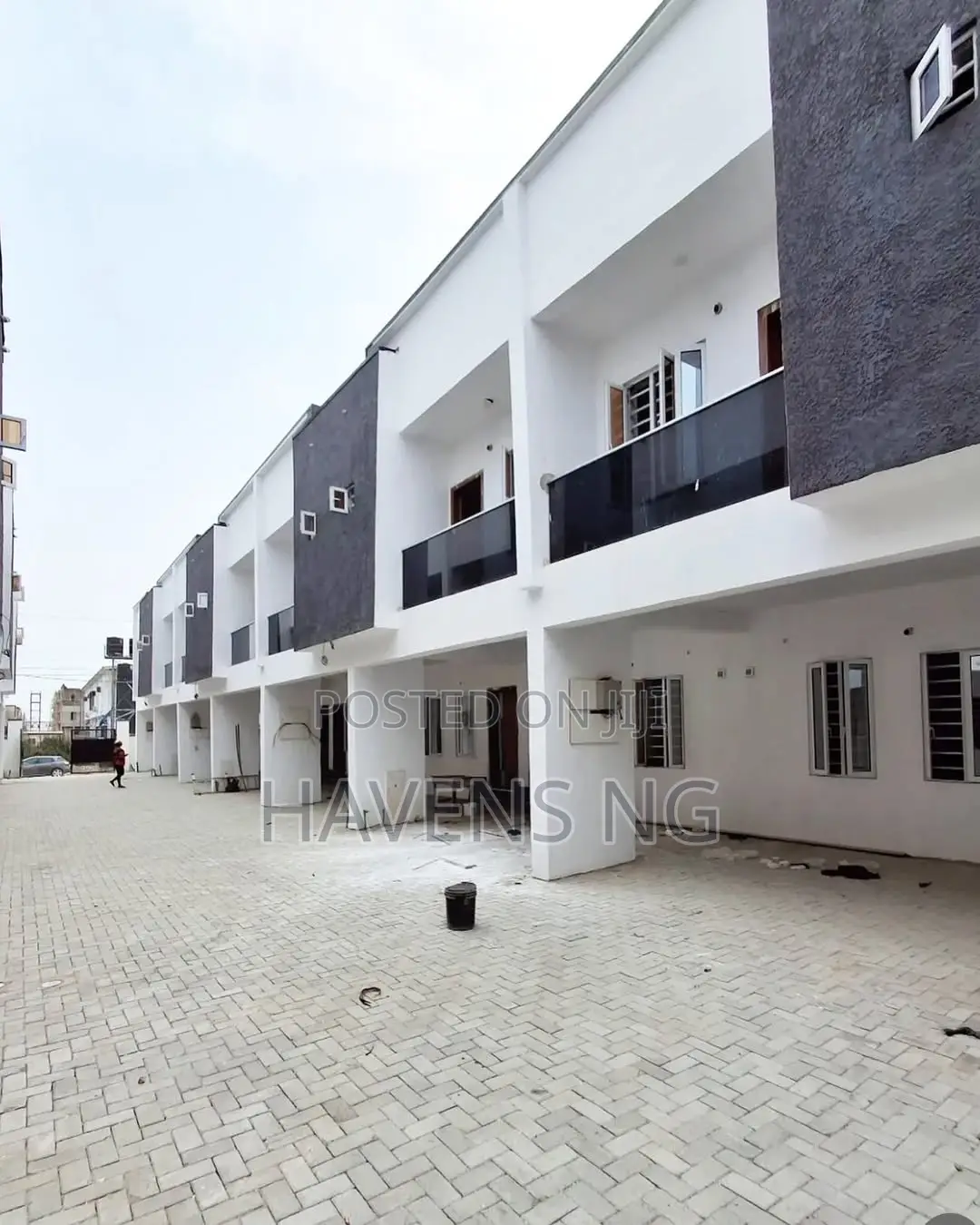 3bdrm Duplex in Abraham Adesanya Estate for sale in Abraham Adesanya Estate