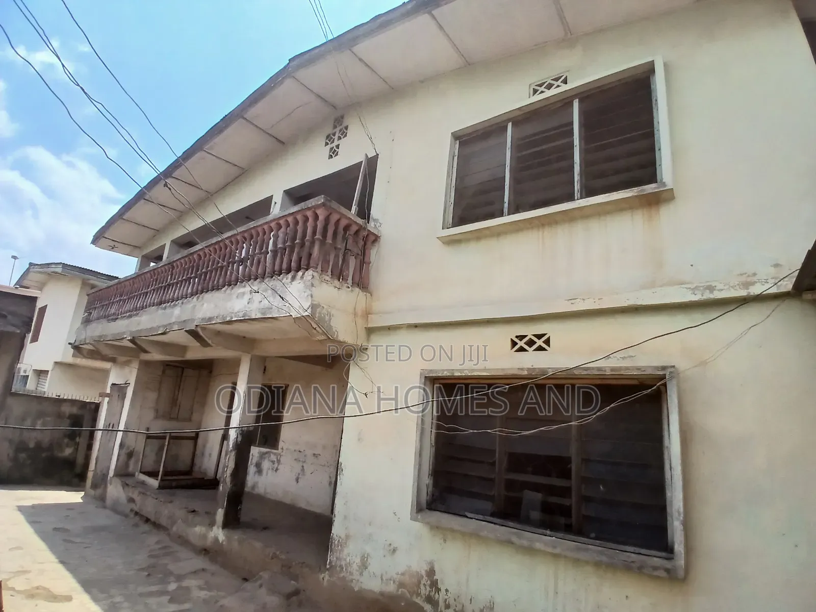 16bdrm Apartment in Bashorun , Ibadan. for sale in Ibadan