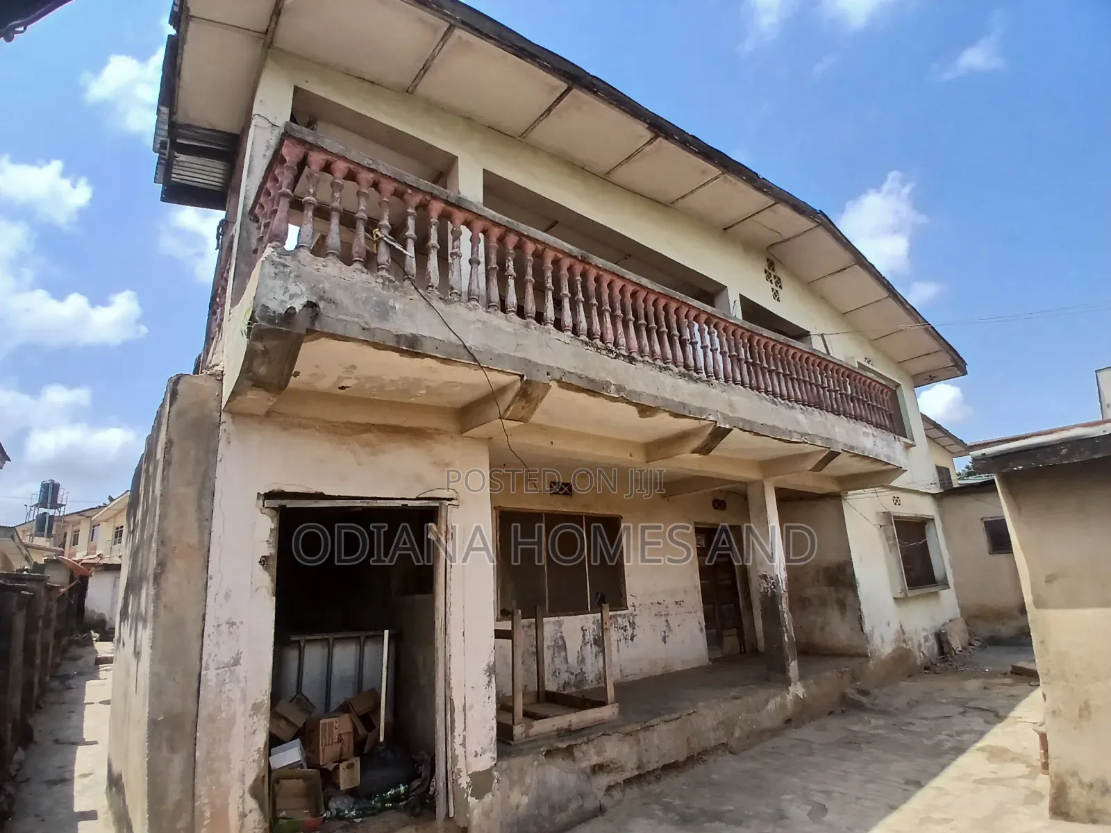 16bdrm Apartment in Bashorun , Ibadan. for sale in Ibadan