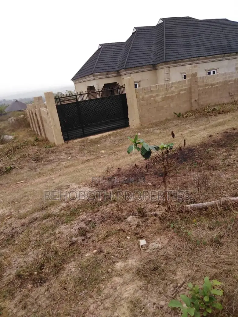 3bdrm Bungalow in Idi Ahun, Ibadan for sale in Ibadan