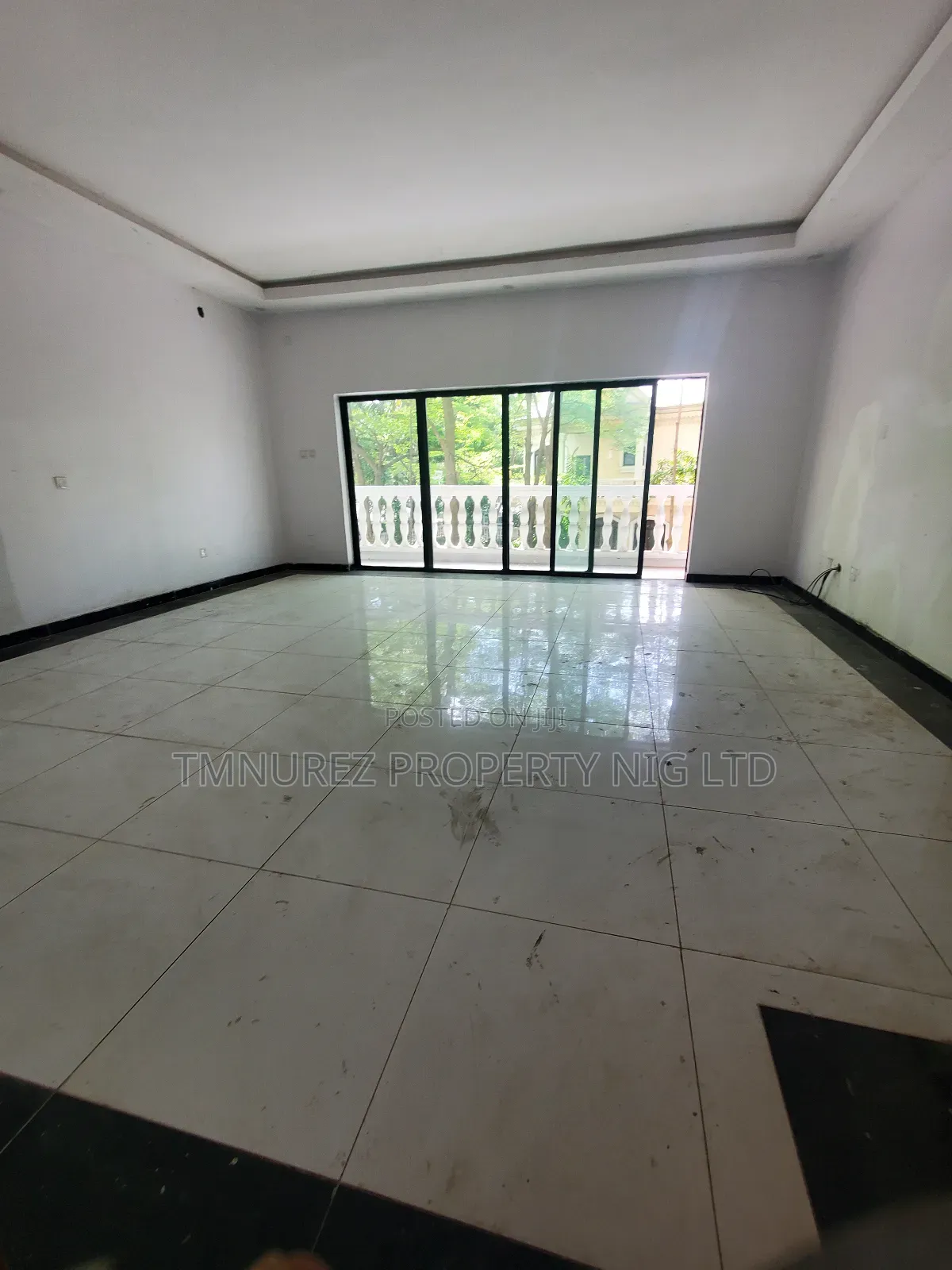 3bdrm Villa in Chevron for rent in Chevron