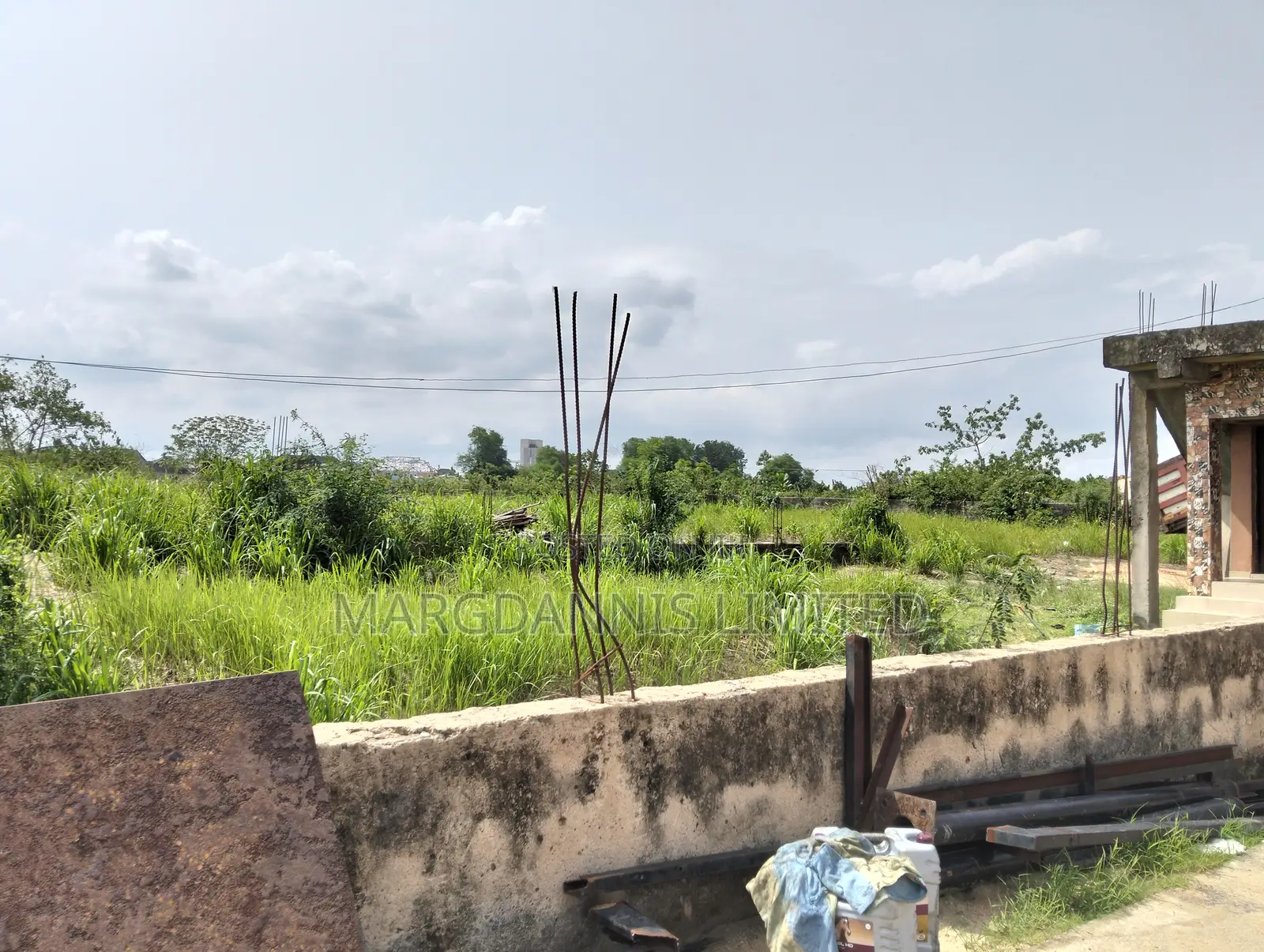 For Sale, 6 Plots Of Land, Off Ogolonto Road, Ikorodu in Ebute